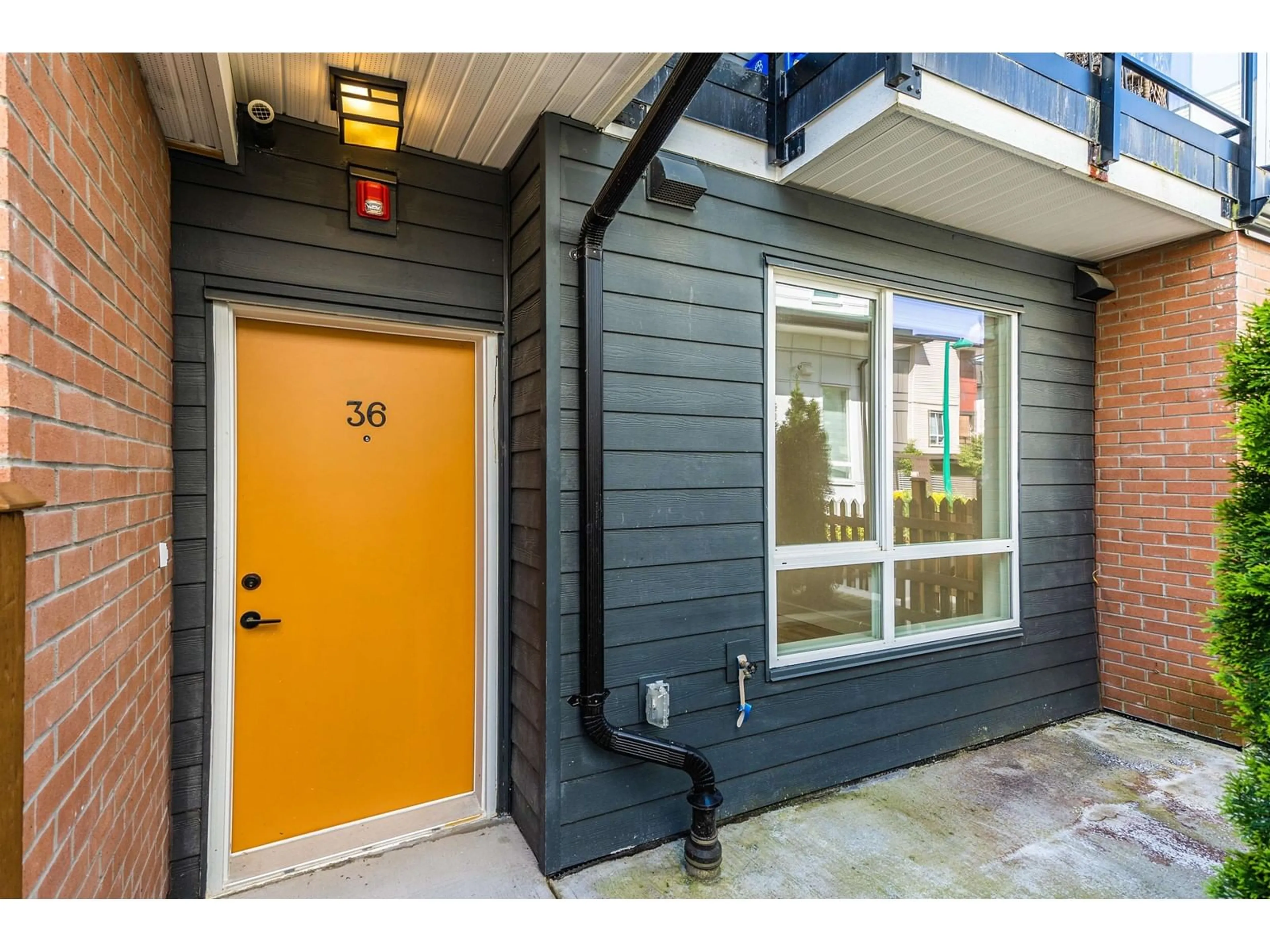 Indoor entryway for 36 - 18855 72, Surrey British Columbia V4N6V6