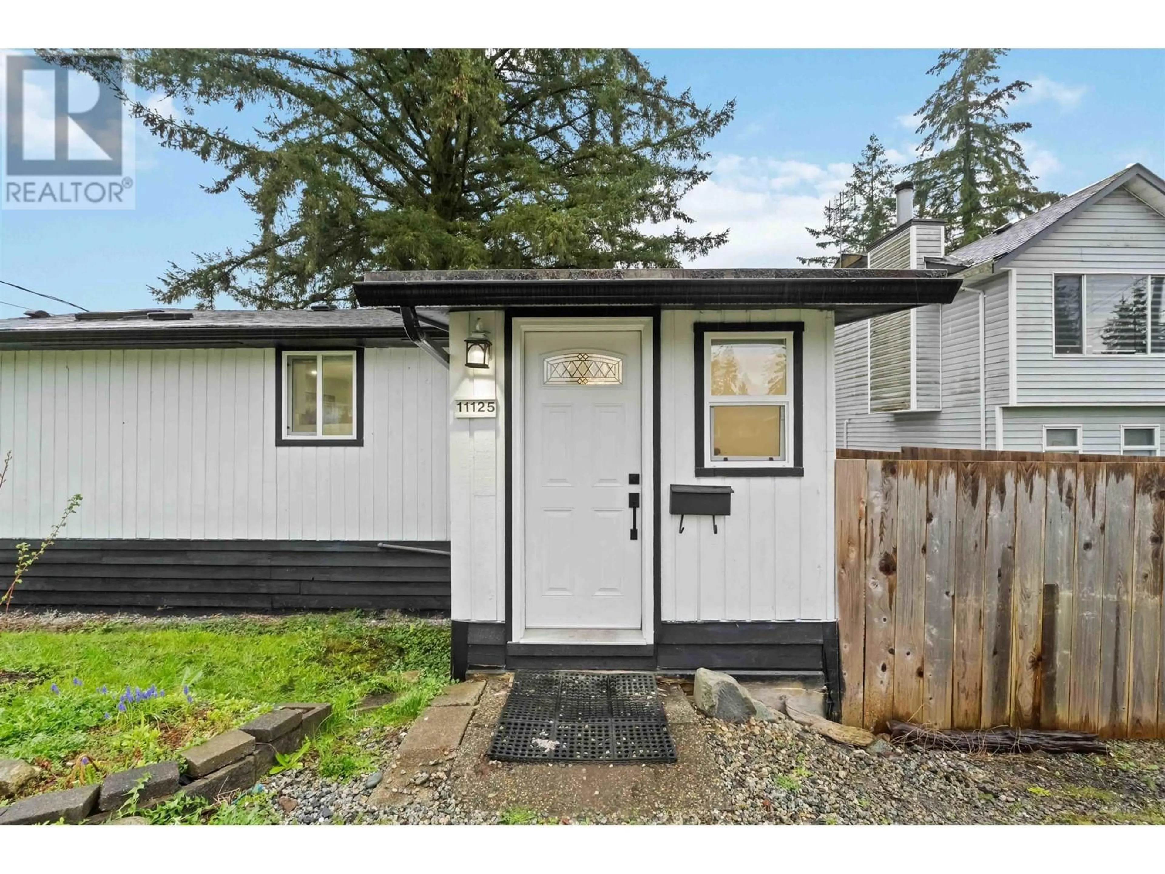 Home with vinyl exterior material, street for 11125 CHARLTON STREET, Maple Ridge British Columbia V2X1N5