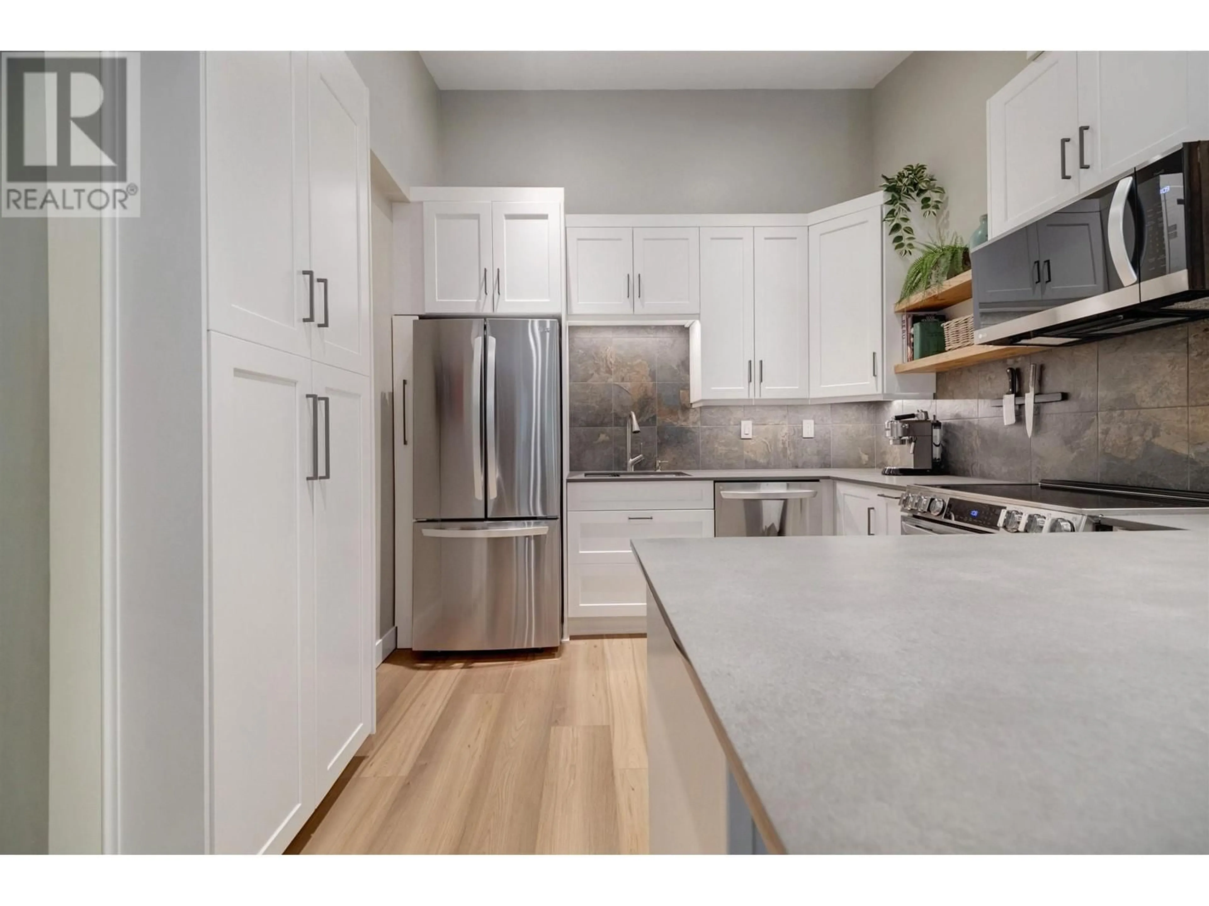 Open concept kitchen, unknown for 3942 INDIAN RIVER DRIVE, North Vancouver British Columbia V7G2G9