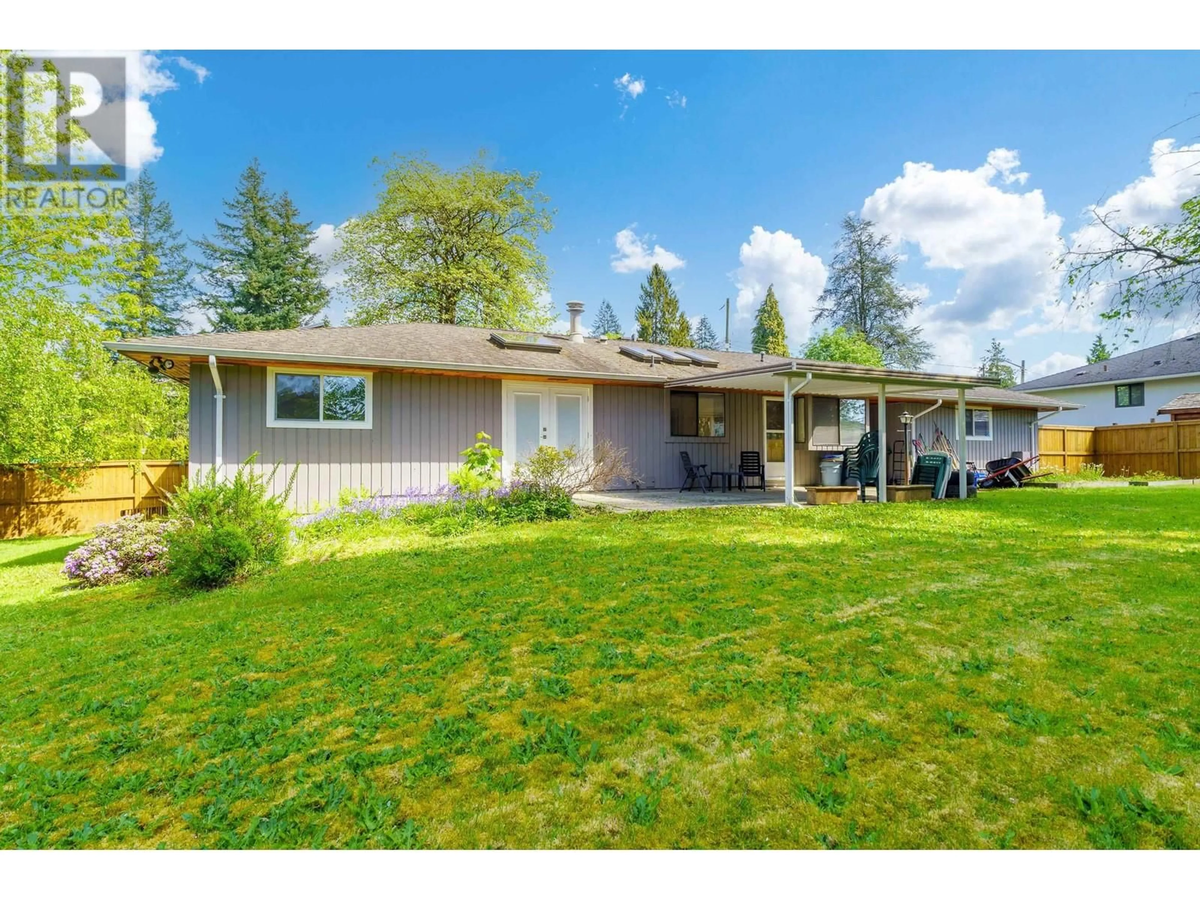 A pic from outside/outdoor area/front of a property/back of a property/a pic from drone, unknown for 1209 CREST COURT, Coquitlam British Columbia V3J5M1