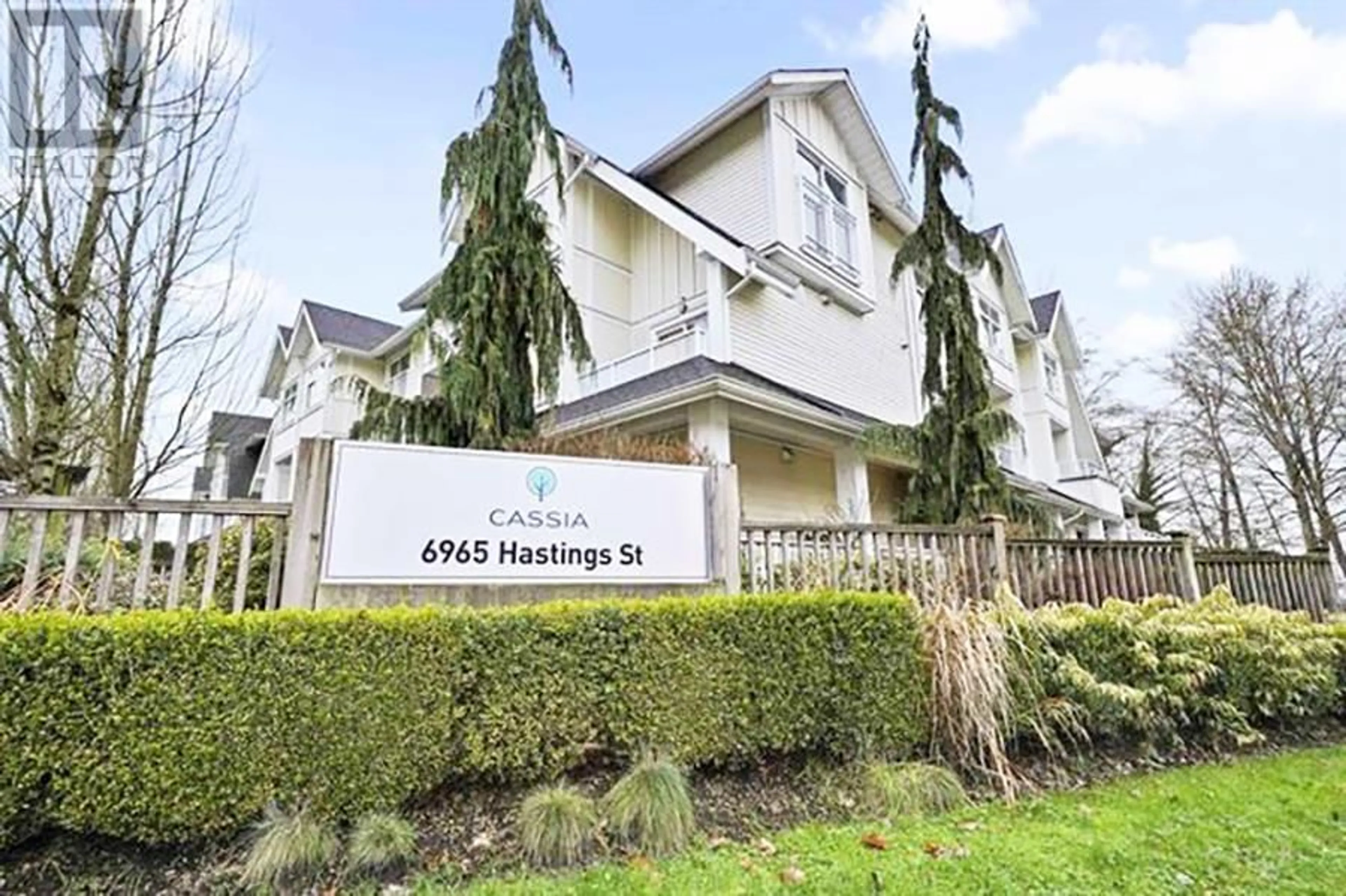 Unknown for 12 - 6965 HASTINGS STREET, Burnaby British Columbia V5B1S9