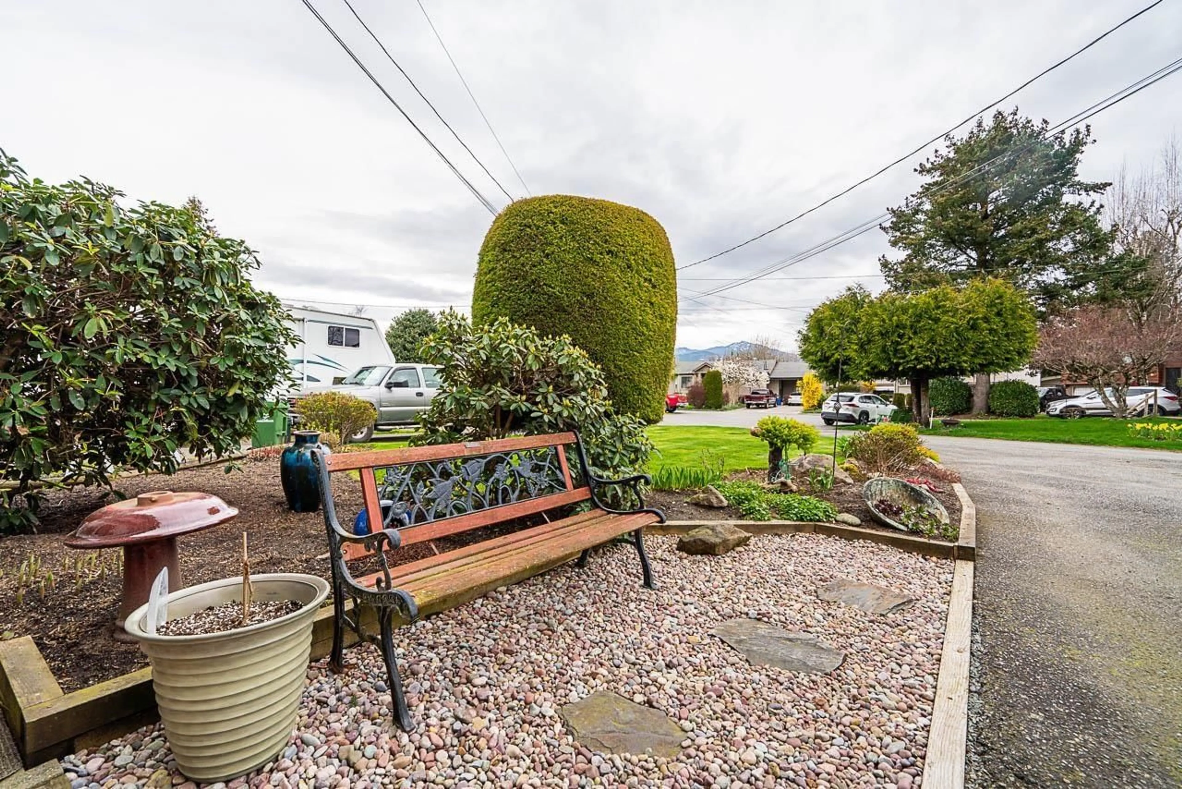 Patio, unknown for 46332 MCCAFFREY BOULEVARD, Chilliwack British Columbia V2P1E1