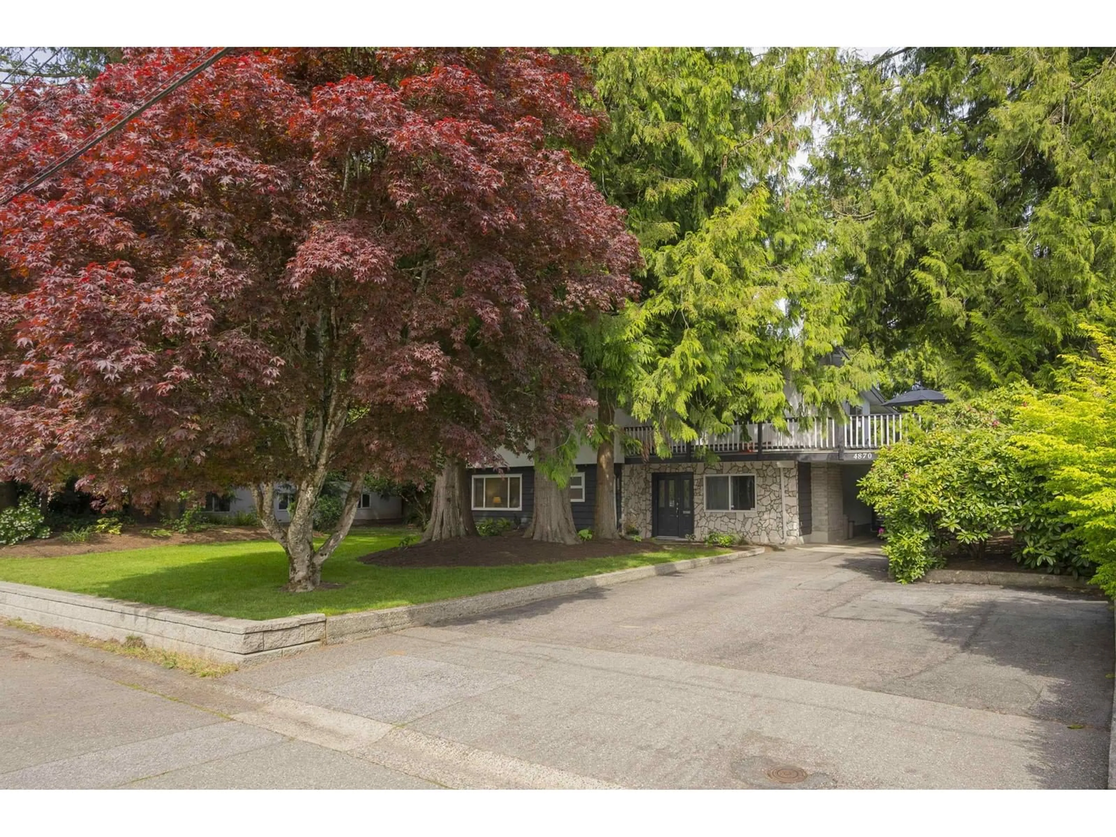 A pic from outside/outdoor area/front of a property/back of a property/a pic from drone, street for 4870 201, Langley British Columbia V3A1P4