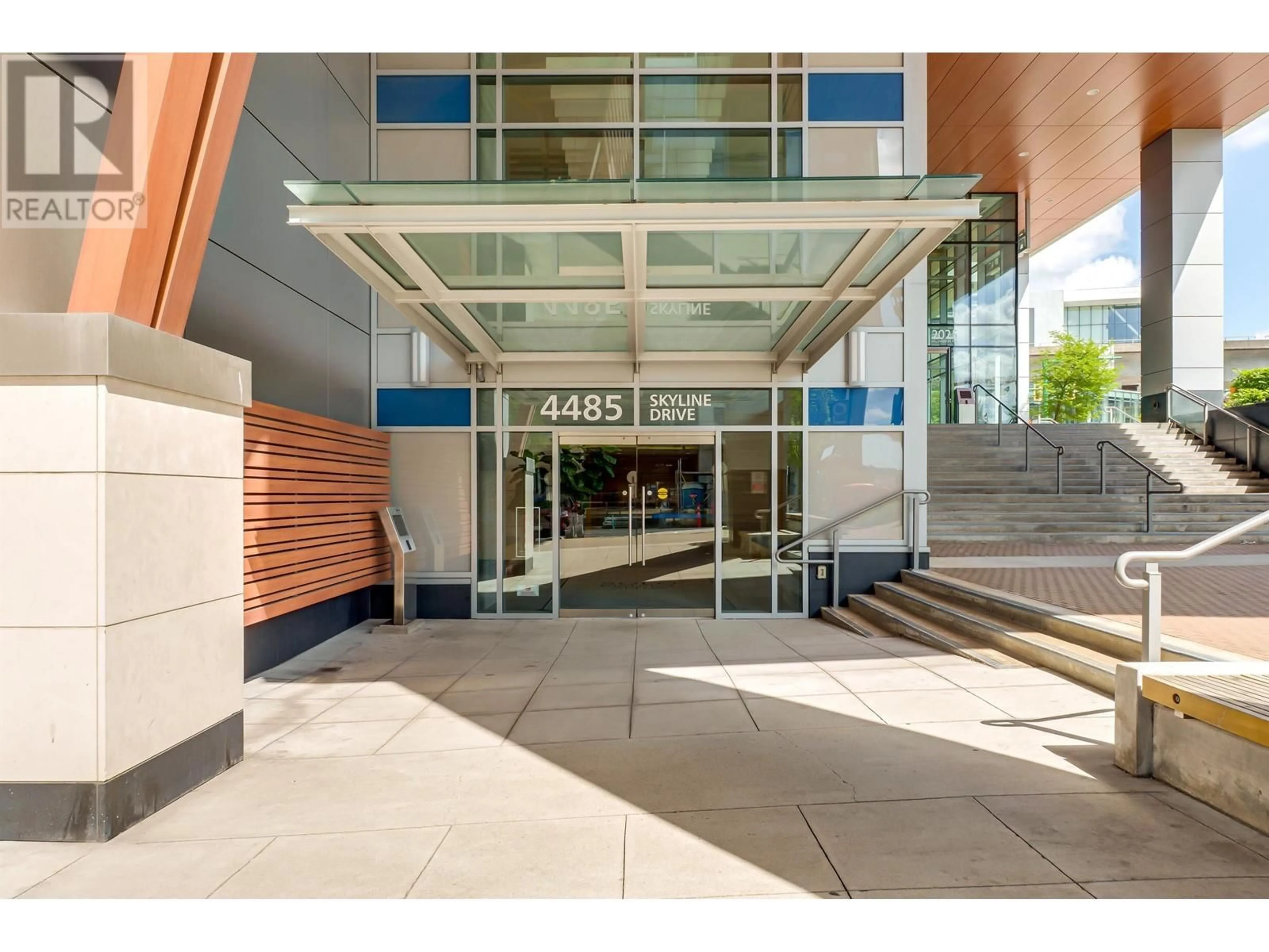 Indoor foyer for 2206 - 4485 SKYLINE DRIVE, Burnaby British Columbia V5C0J2