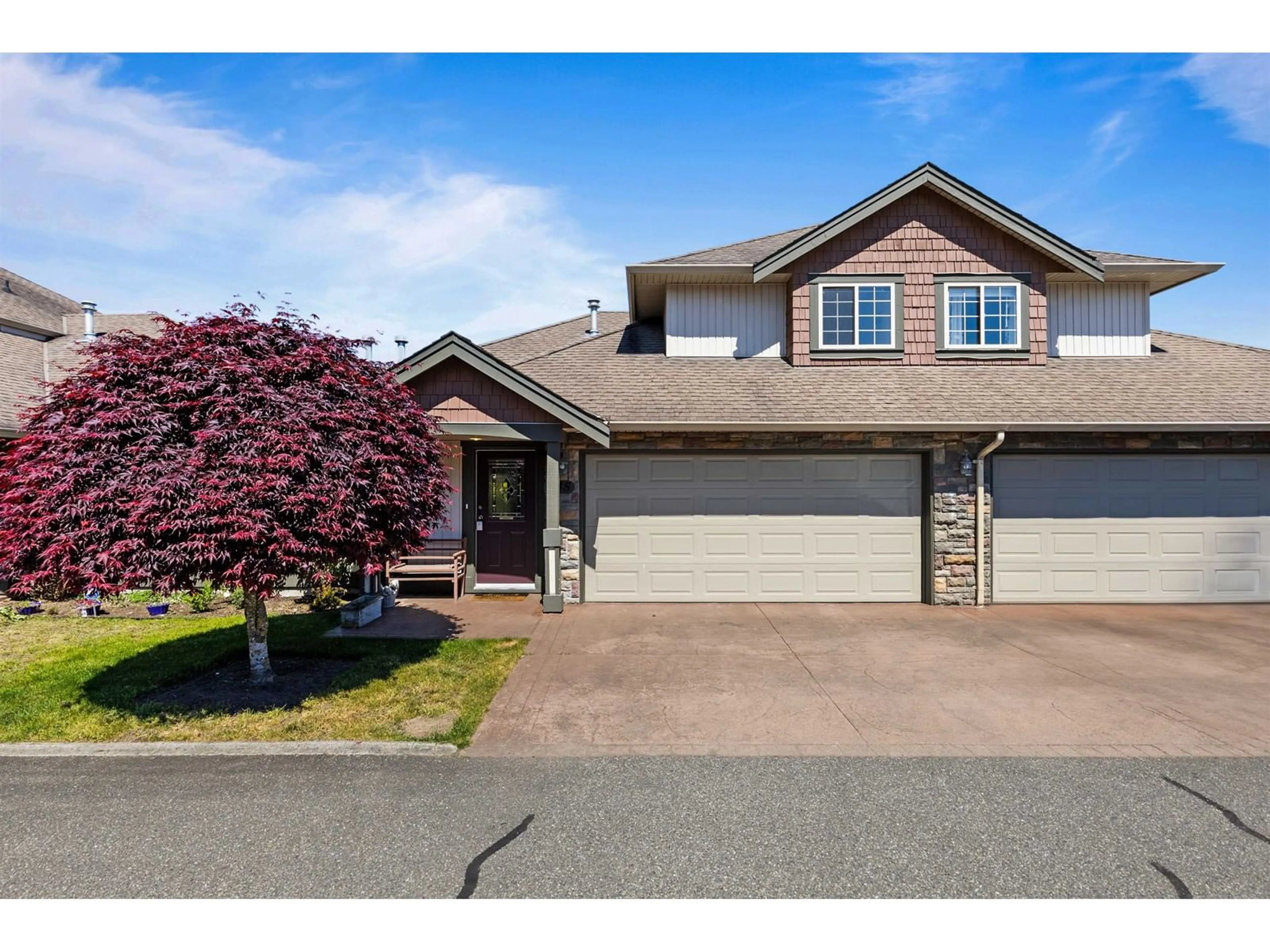 Home with vinyl exterior material, street for 45 - 6887 SHEFFIELD WAY, Chilliwack British Columbia V2R5V5