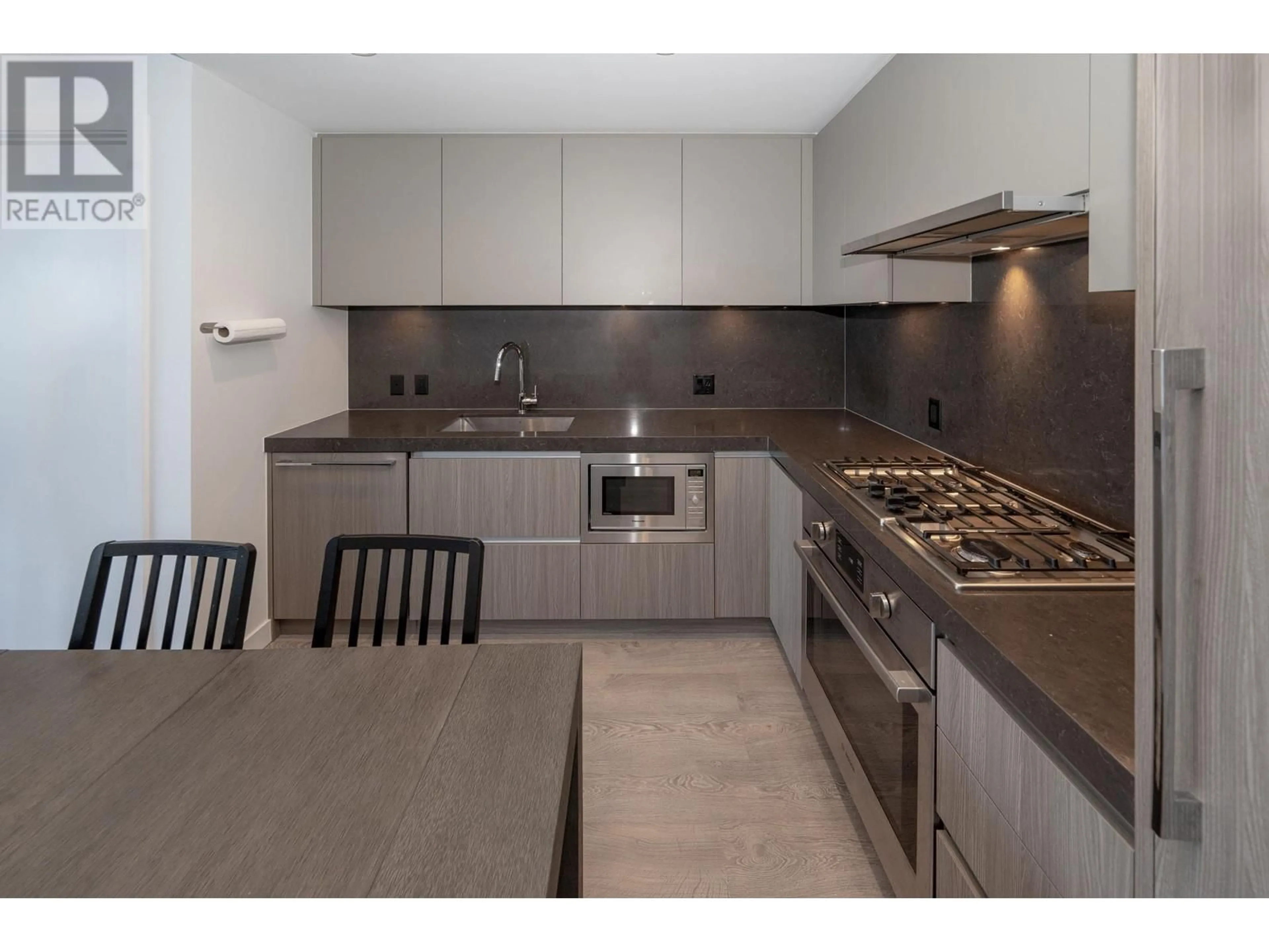 Standard kitchen, unknown for 2503 - 6080 MCKAY AVENUE, Burnaby British Columbia V5H0J4