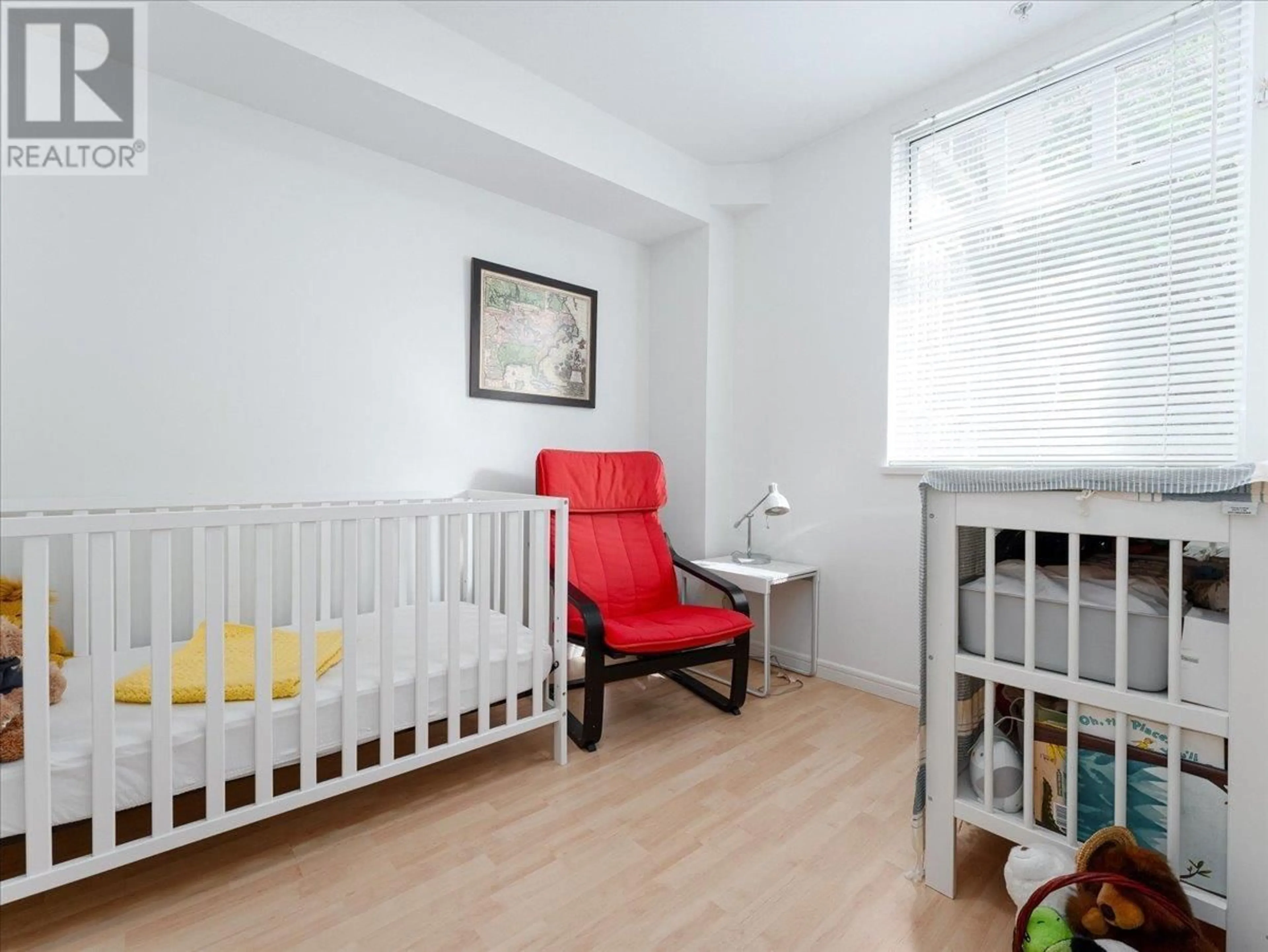 A pic of a room for 211 - 3727 10TH AVENUE, Vancouver British Columbia V6R2G5