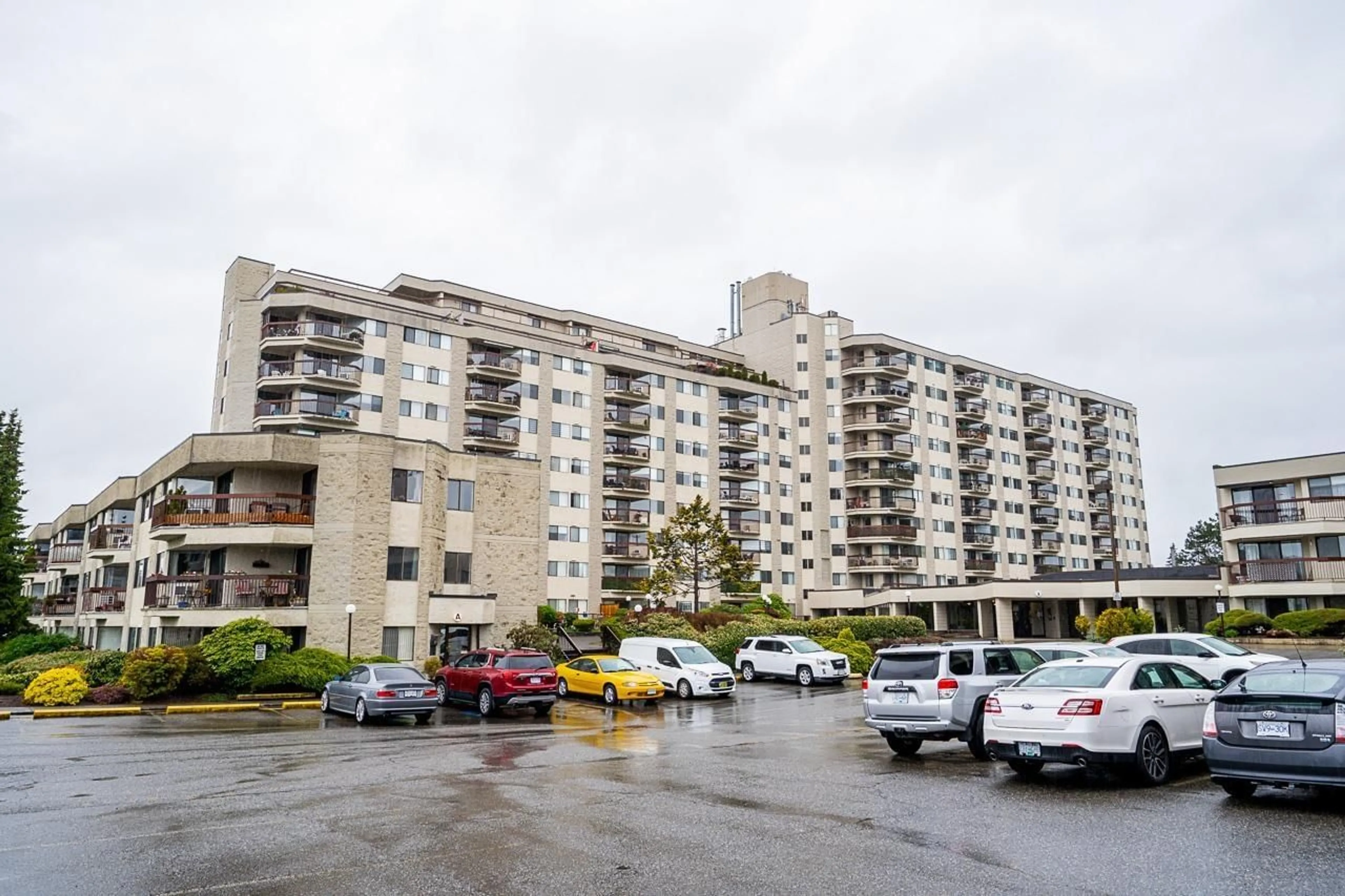 Unknown for 301 - 31955 OLD YALE, Abbotsford British Columbia V2T4N1
