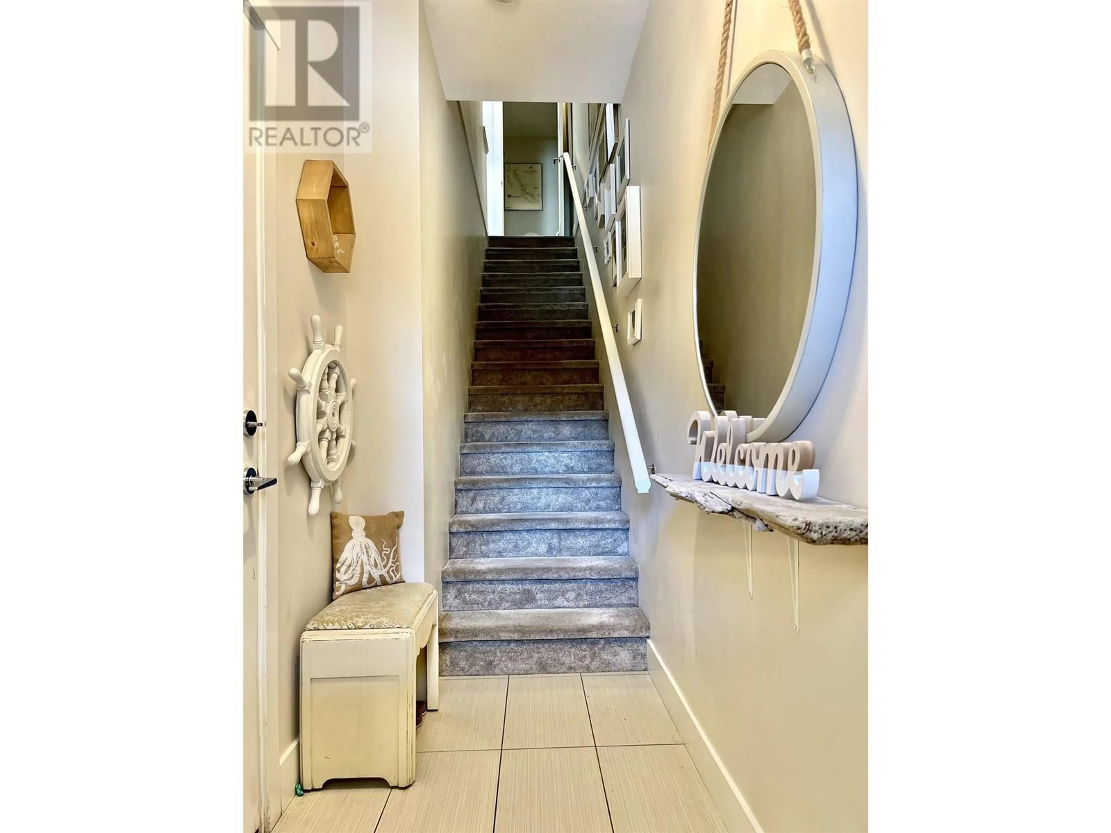Indoor entryway for 507 - 4688 HAWK LANE, Delta British Columbia V4M0B7