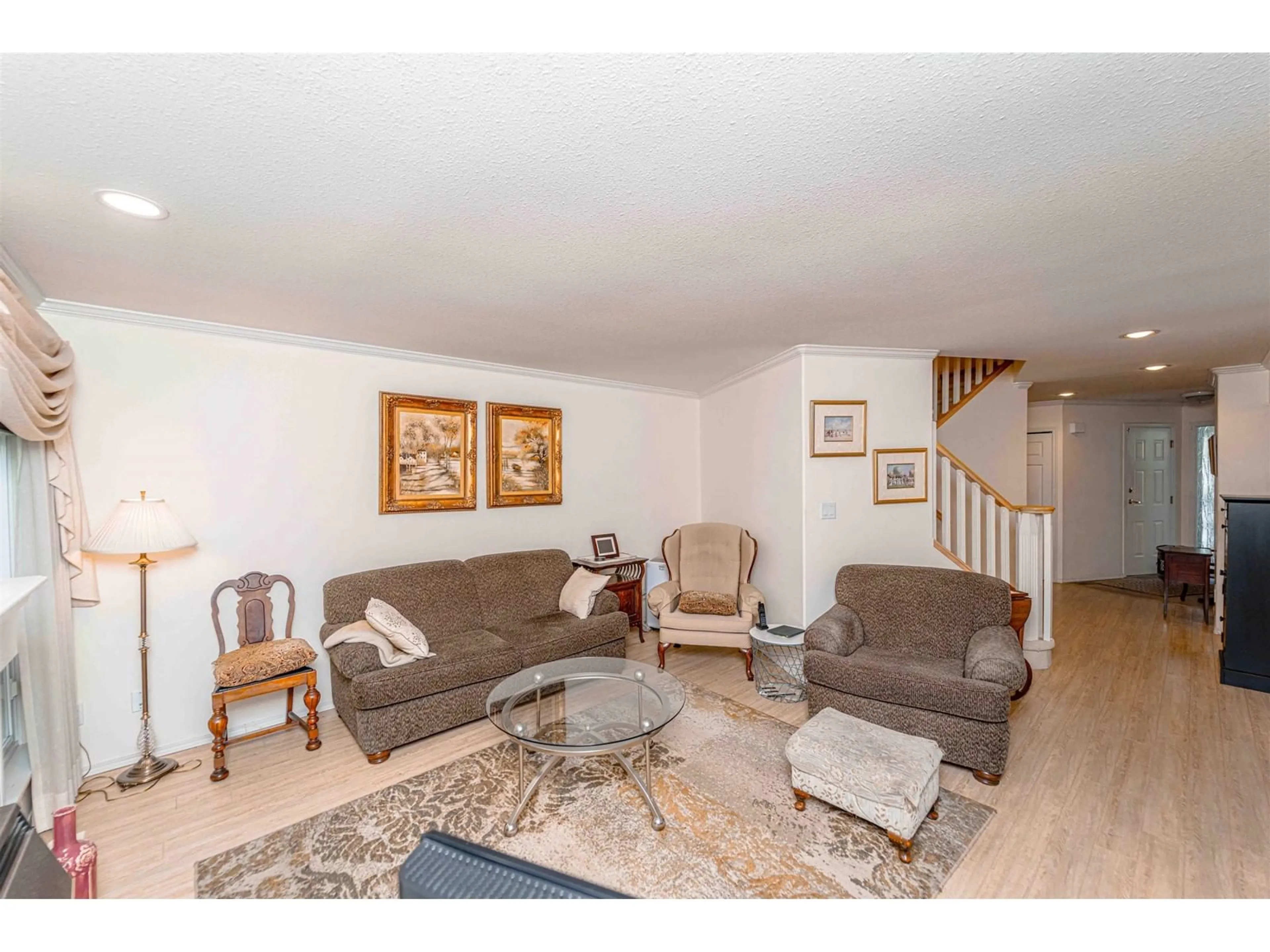 Living room with furniture, unknown for 2 - 33179 GEORGE FERGUSON, Abbotsford British Columbia V2S2L6