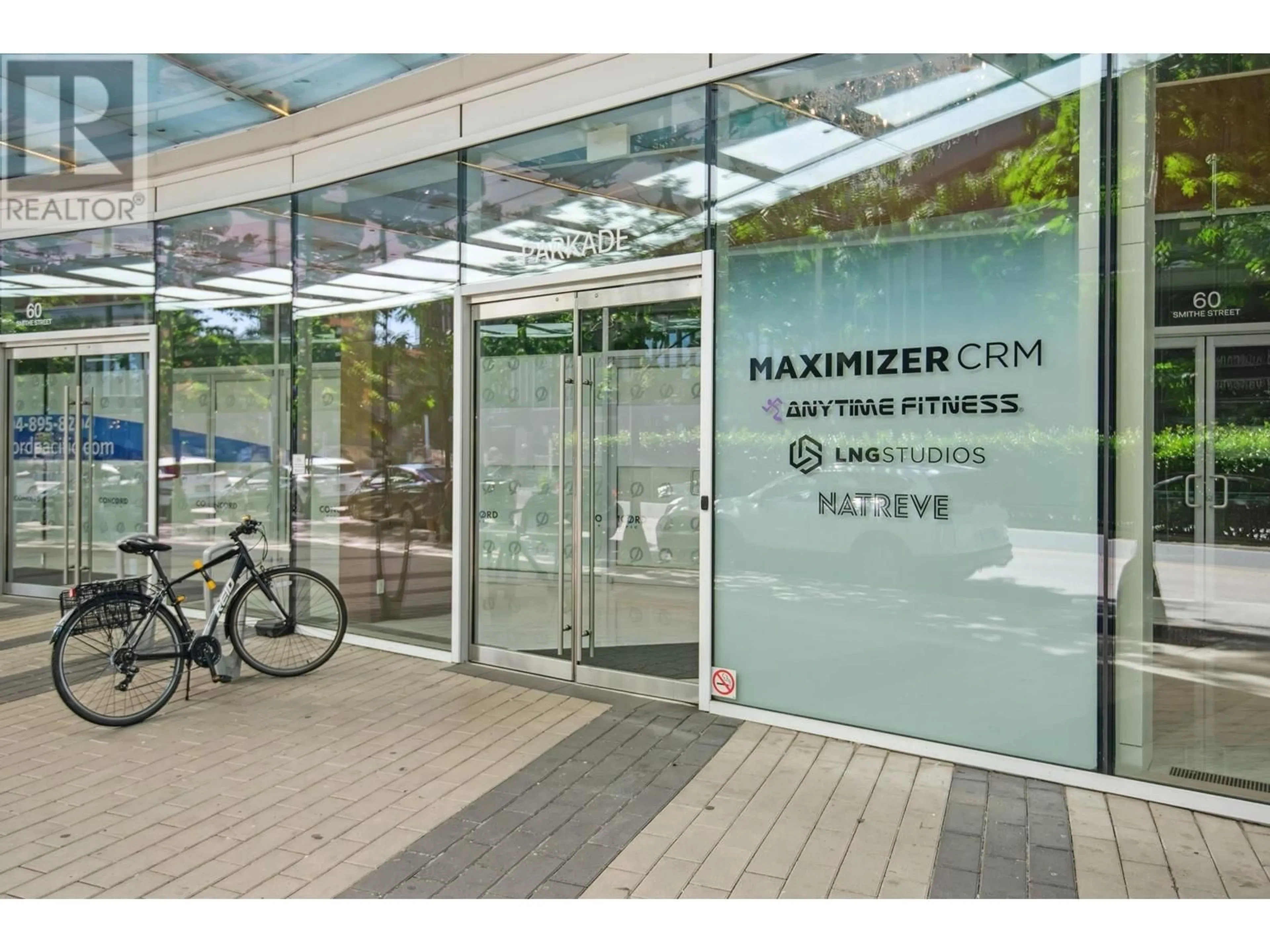 Indoor foyer for 620 - 68 SMITHE STREET, Vancouver British Columbia V6B0P4