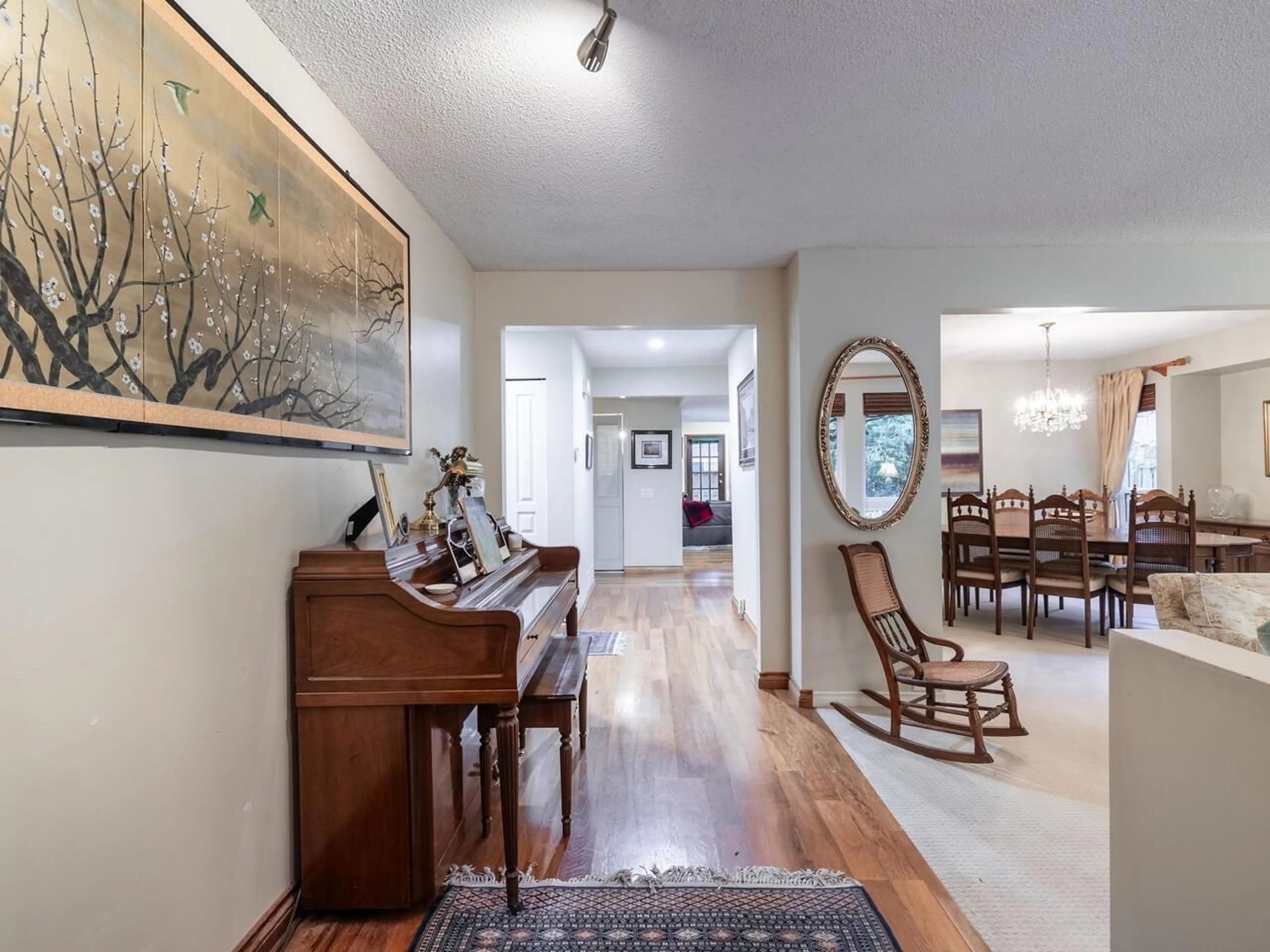 Indoor entryway for 11943 BRIARWOOD, Delta British Columbia V4E2X3