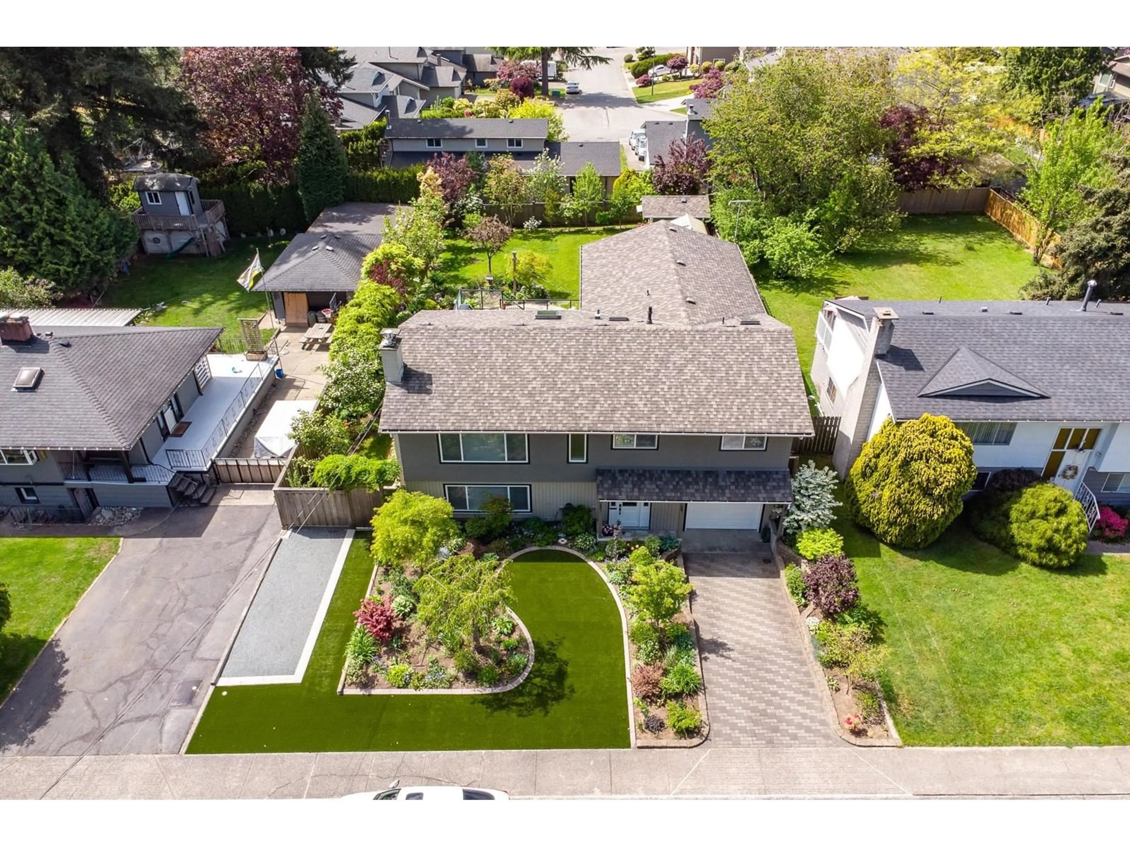 A pic from outside/outdoor area/front of a property/back of a property/a pic from drone, street for 7923 109A, Delta British Columbia V4C4G7