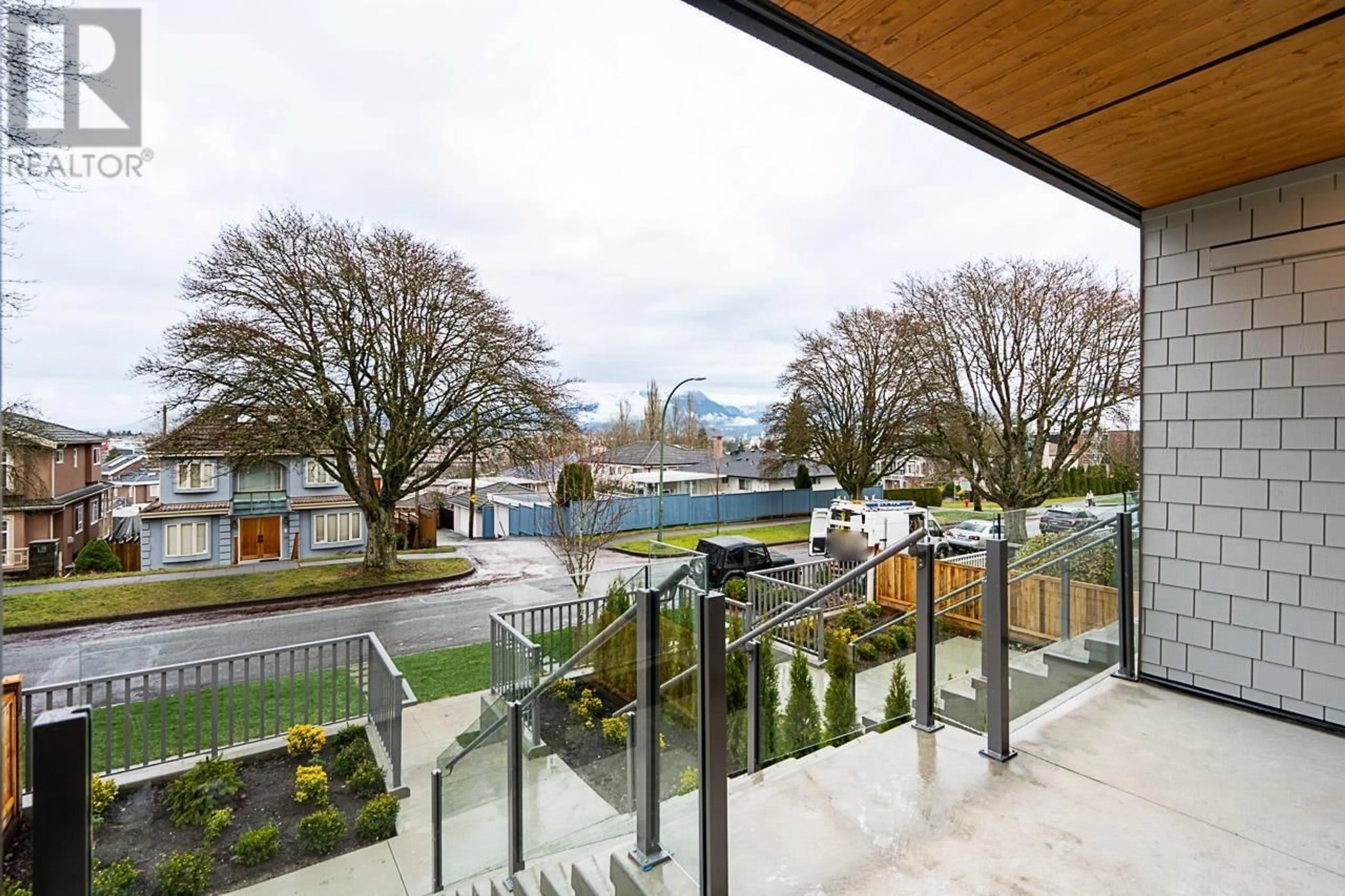 Patio, unknown for 3468 MONS DRIVE, Vancouver British Columbia V5M3E6