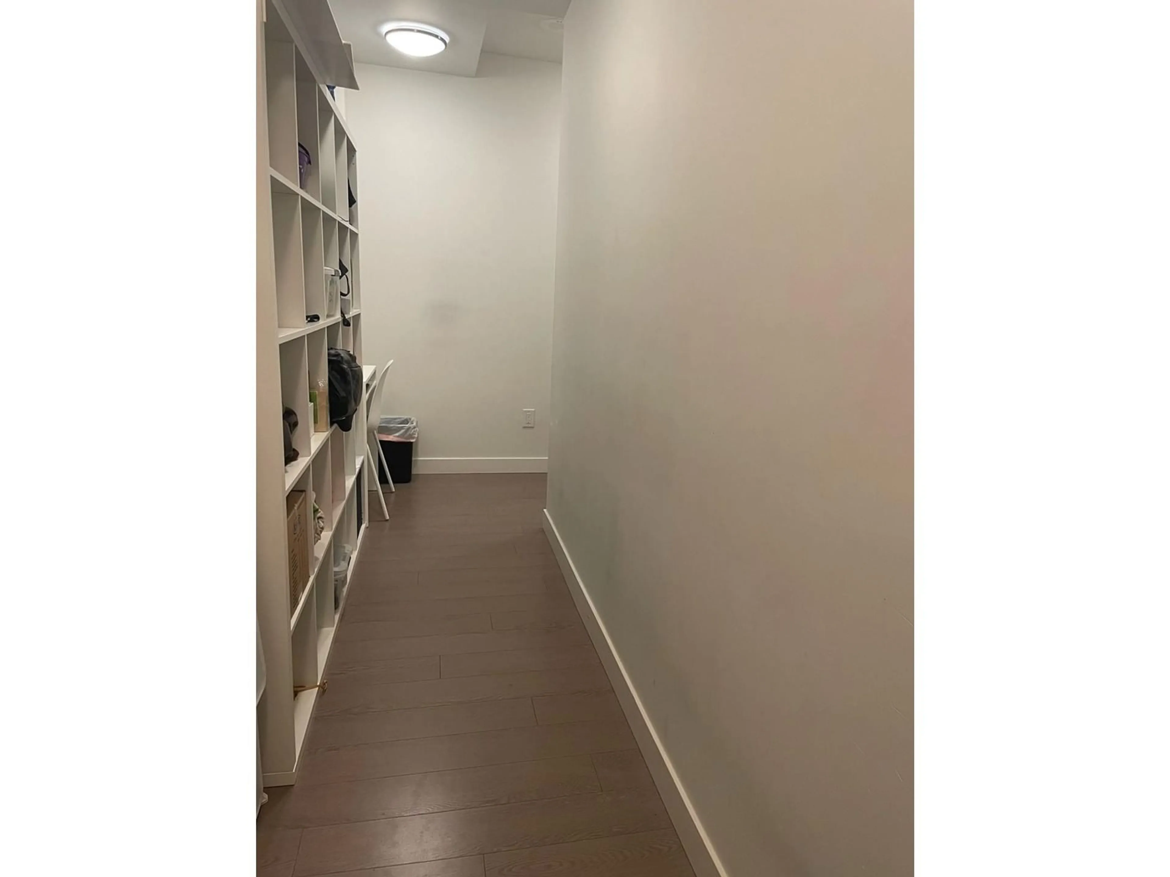 A pic of a room for 803 - 13308 CENTRAL, Surrey British Columbia V3T0M4