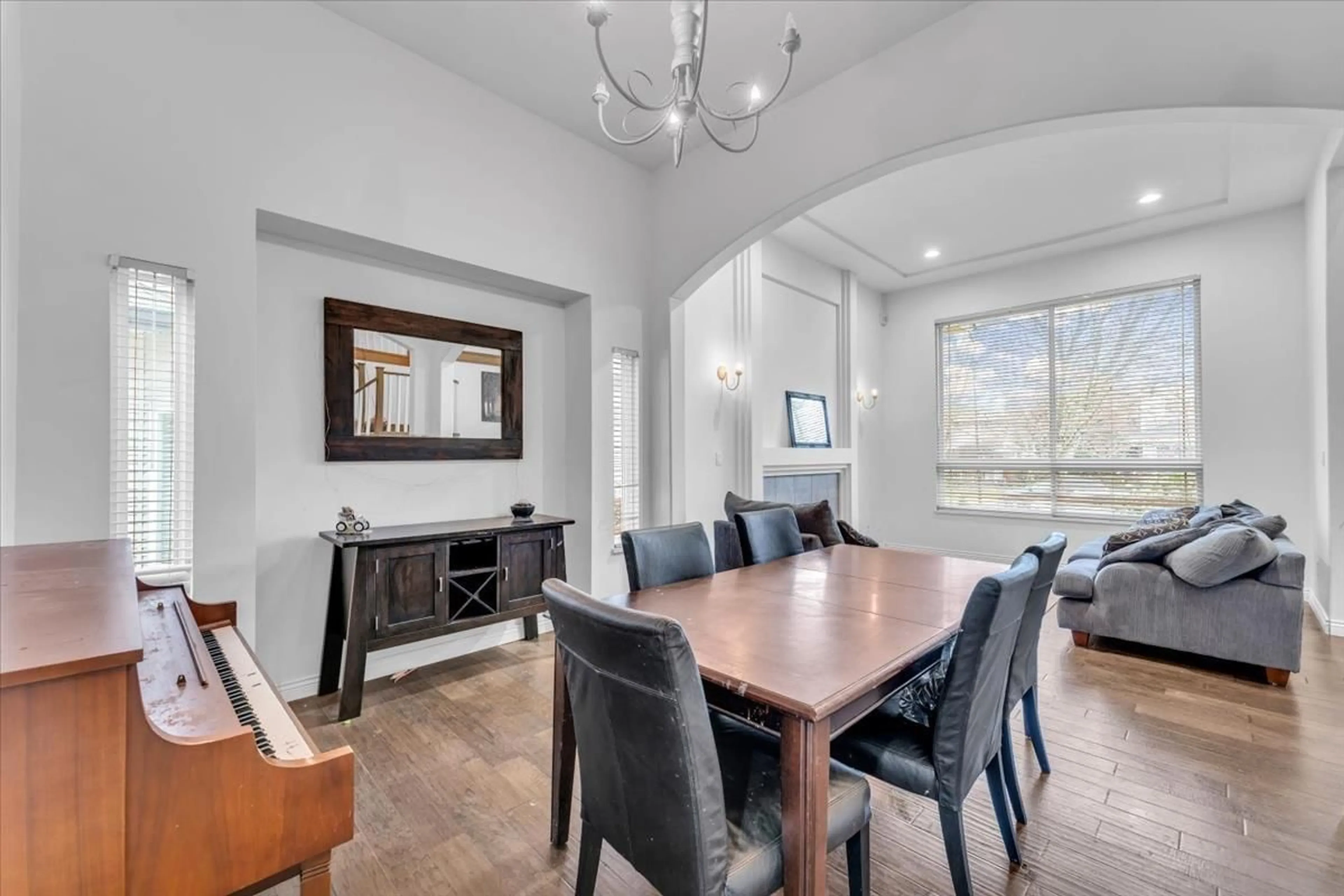 Dining room, unknown for 16955 84, Surrey British Columbia V4N4V3