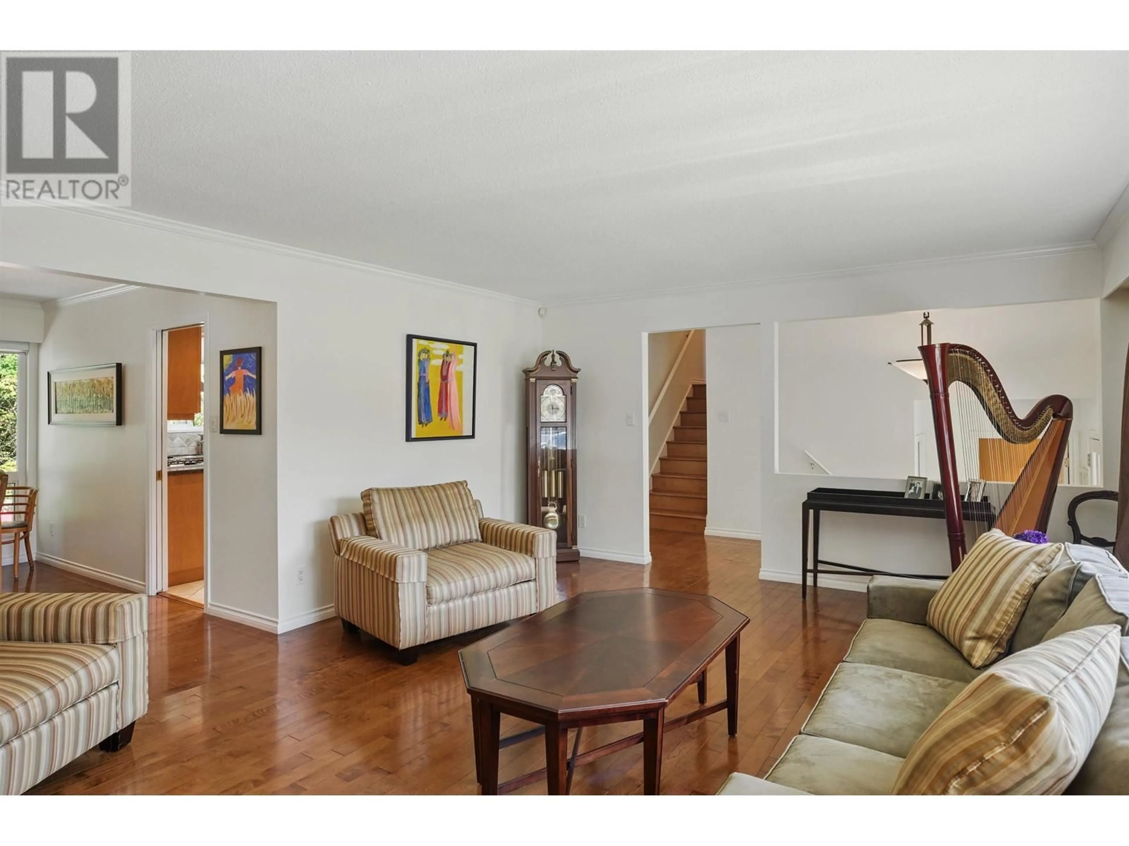 Living room with furniture, unknown for 3670 RUTHERFORD CRESCENT, North Vancouver British Columbia V7N2C7