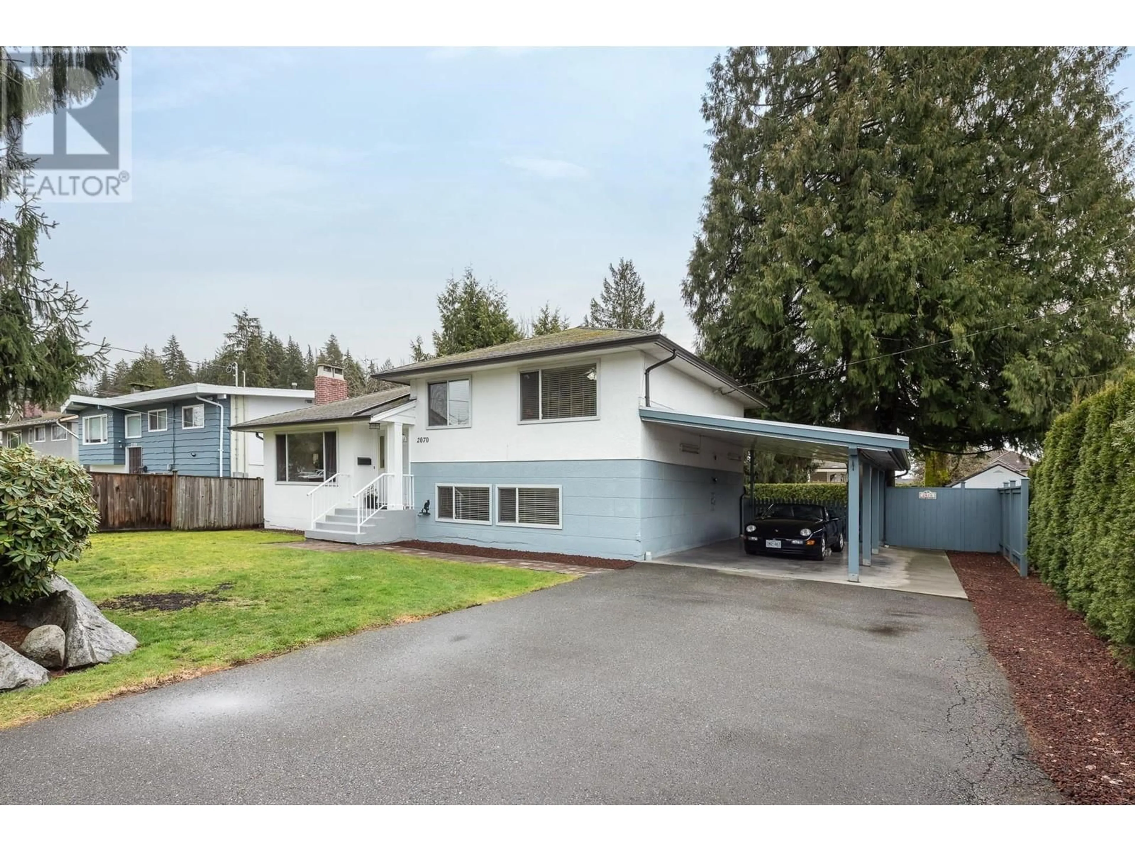 Home with vinyl exterior material, street for 2070 LYONS COURT, Coquitlam British Columbia V3J3L7