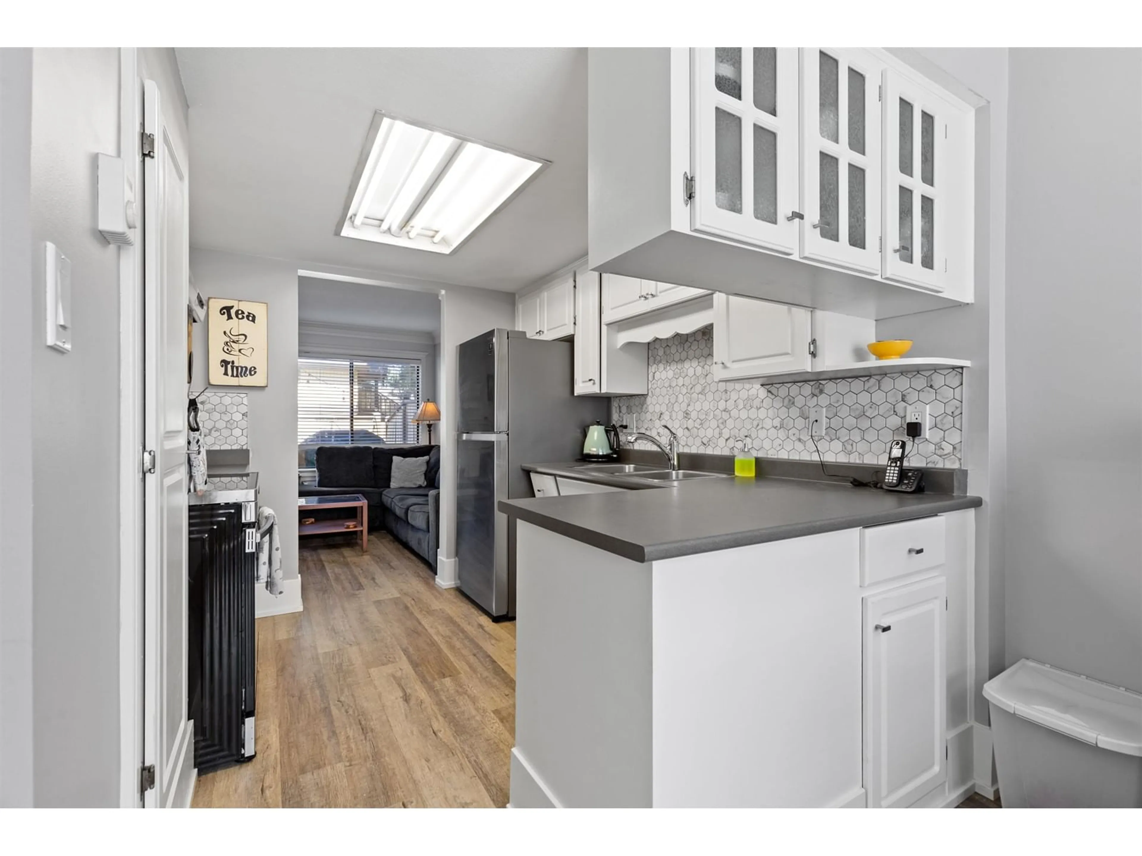 Open concept kitchen, unknown for 37 - 2998 MOUAT, Abbotsford British Columbia V2T4E6