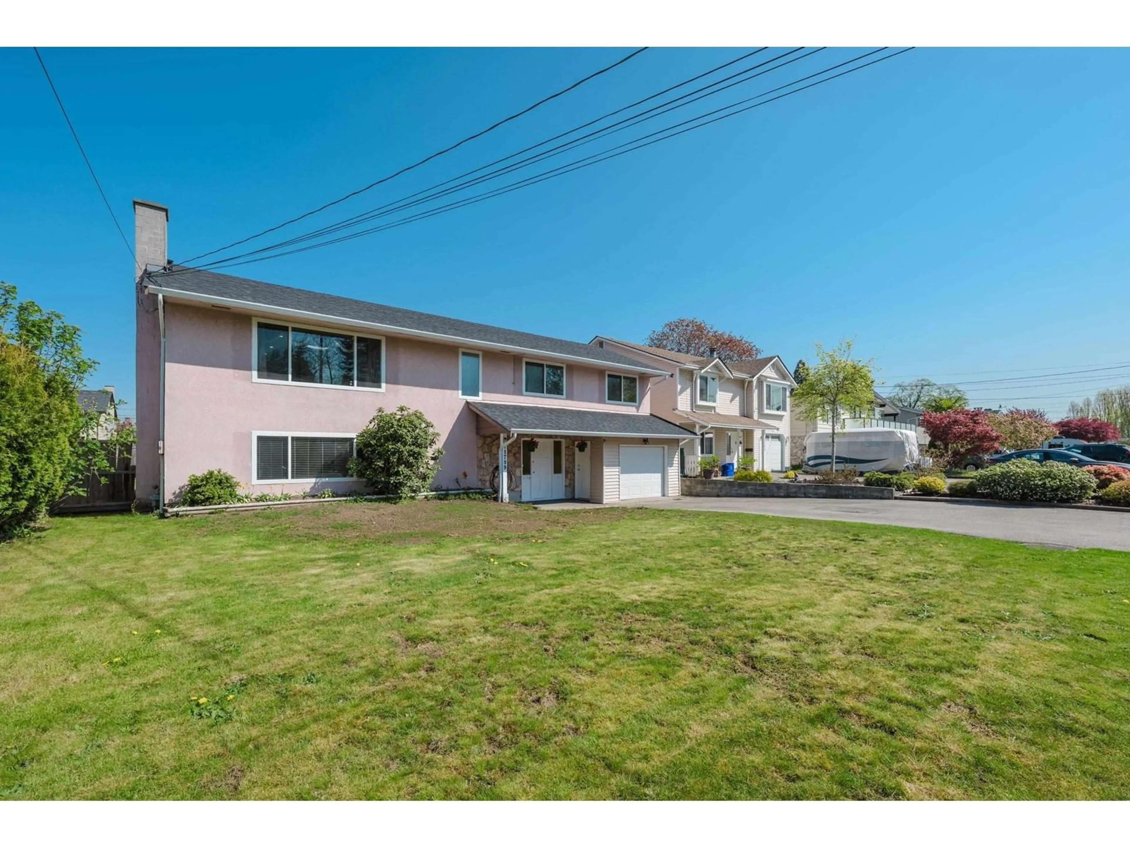 A pic from outside/outdoor area/front of a property/back of a property/a pic from drone, street for 11789 85A, Delta British Columbia V4C2V8