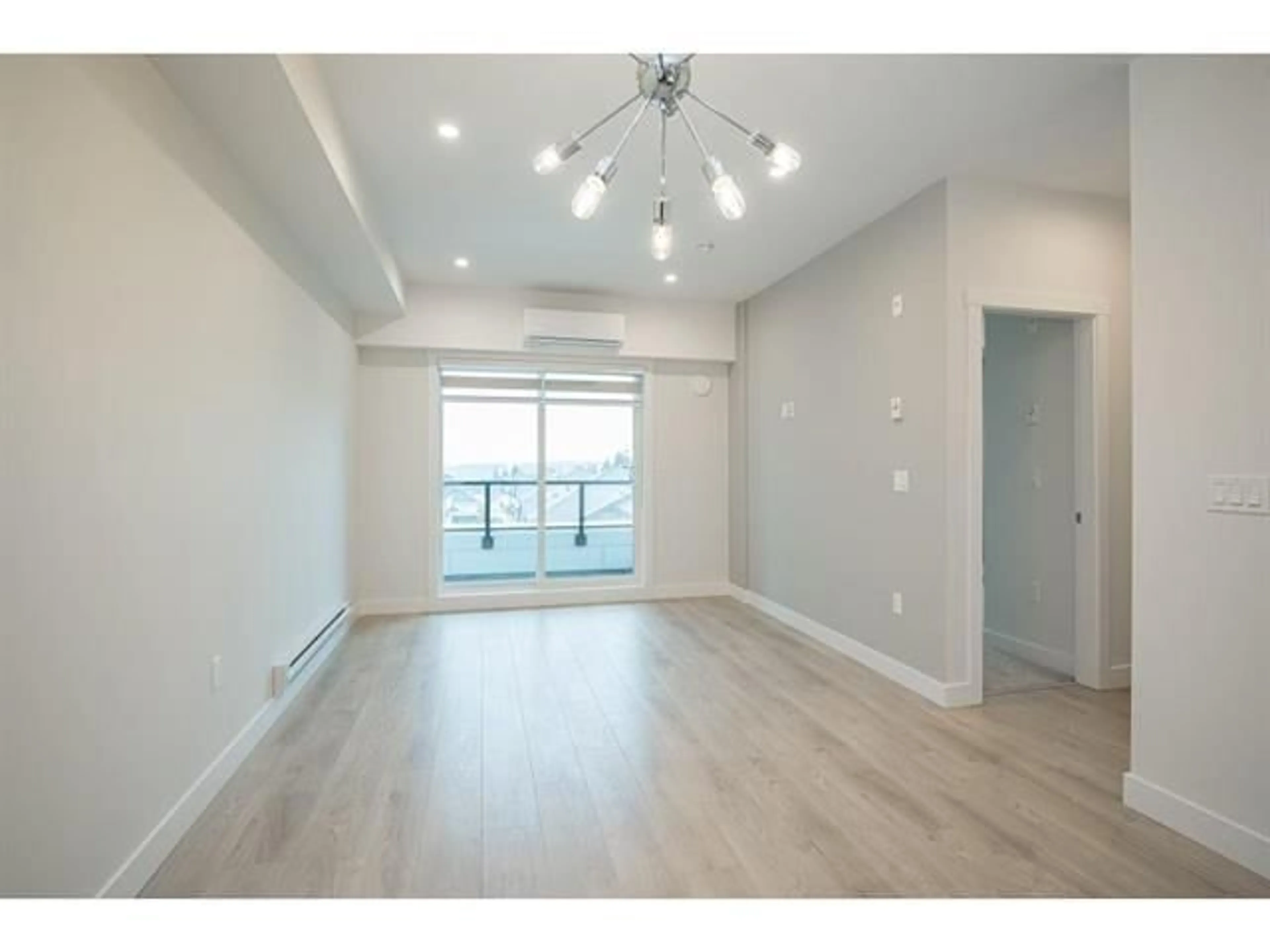 A pic of a room for A403 - 14468 72, Surrey British Columbia V3S0B6