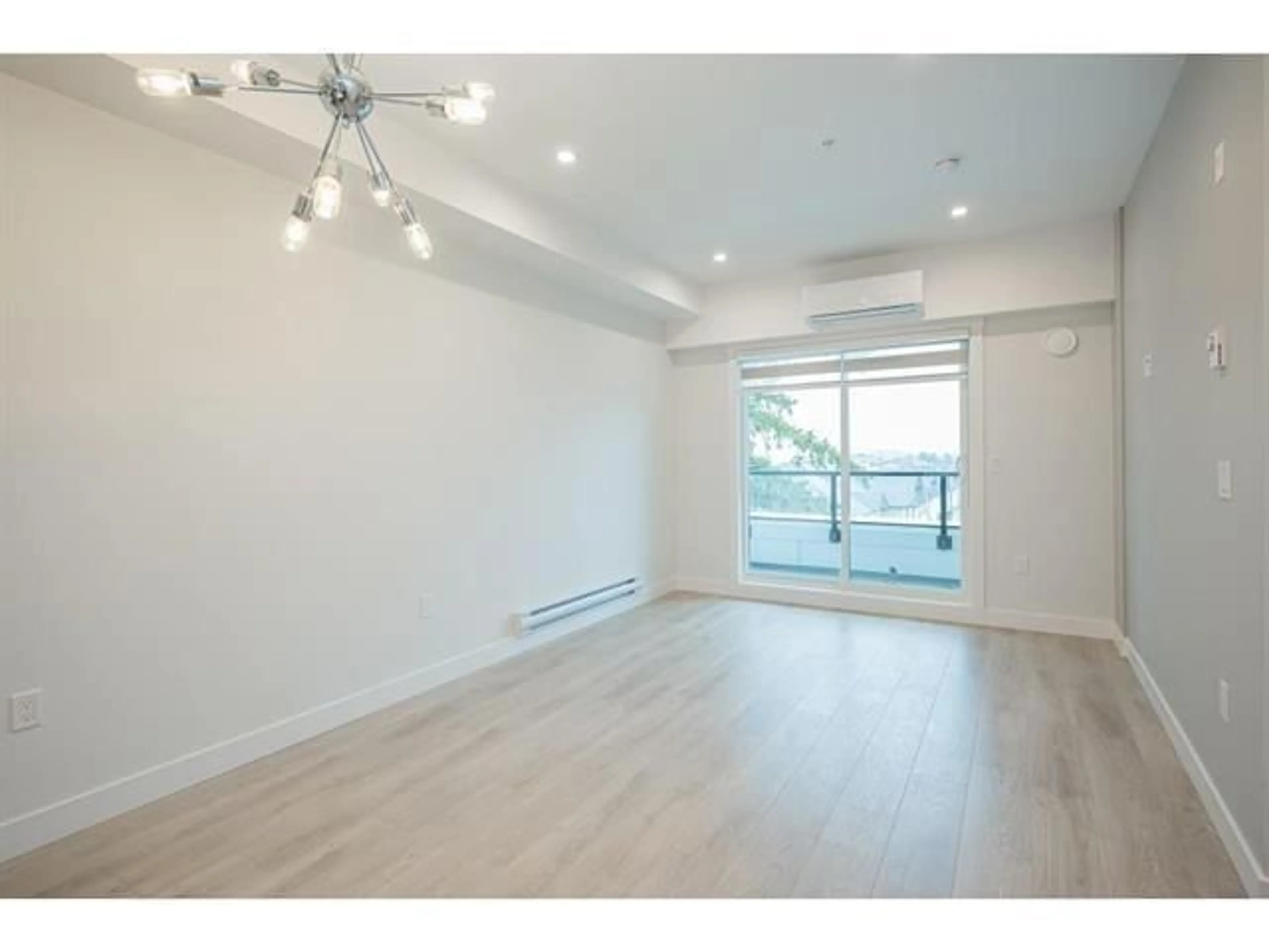 A pic of a room for A403 - 14468 72, Surrey British Columbia V3S0B6