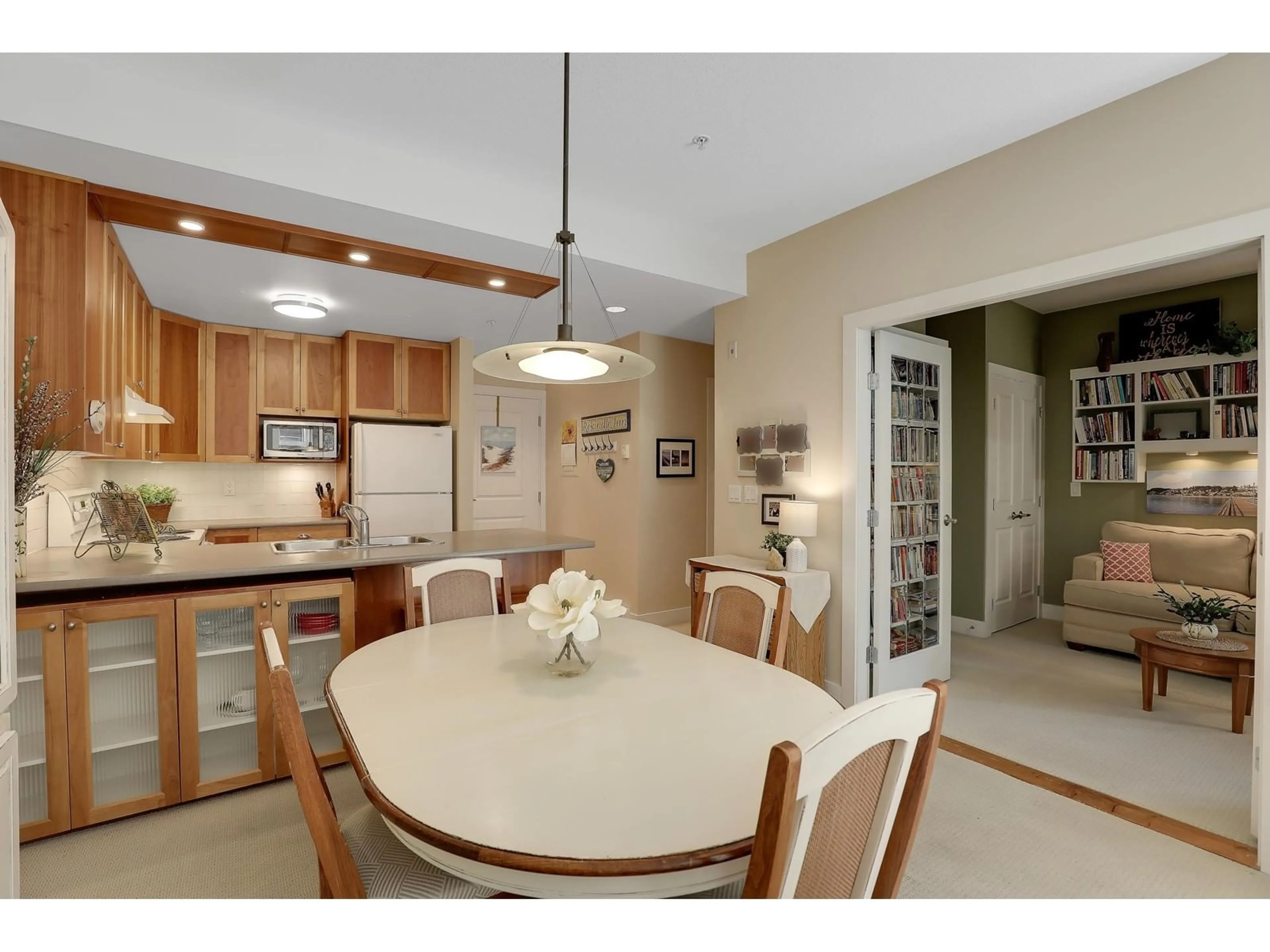 Open concept kitchen, ceramic/tile floor for 104 - 15368 16A, Surrey British Columbia V4A1S9