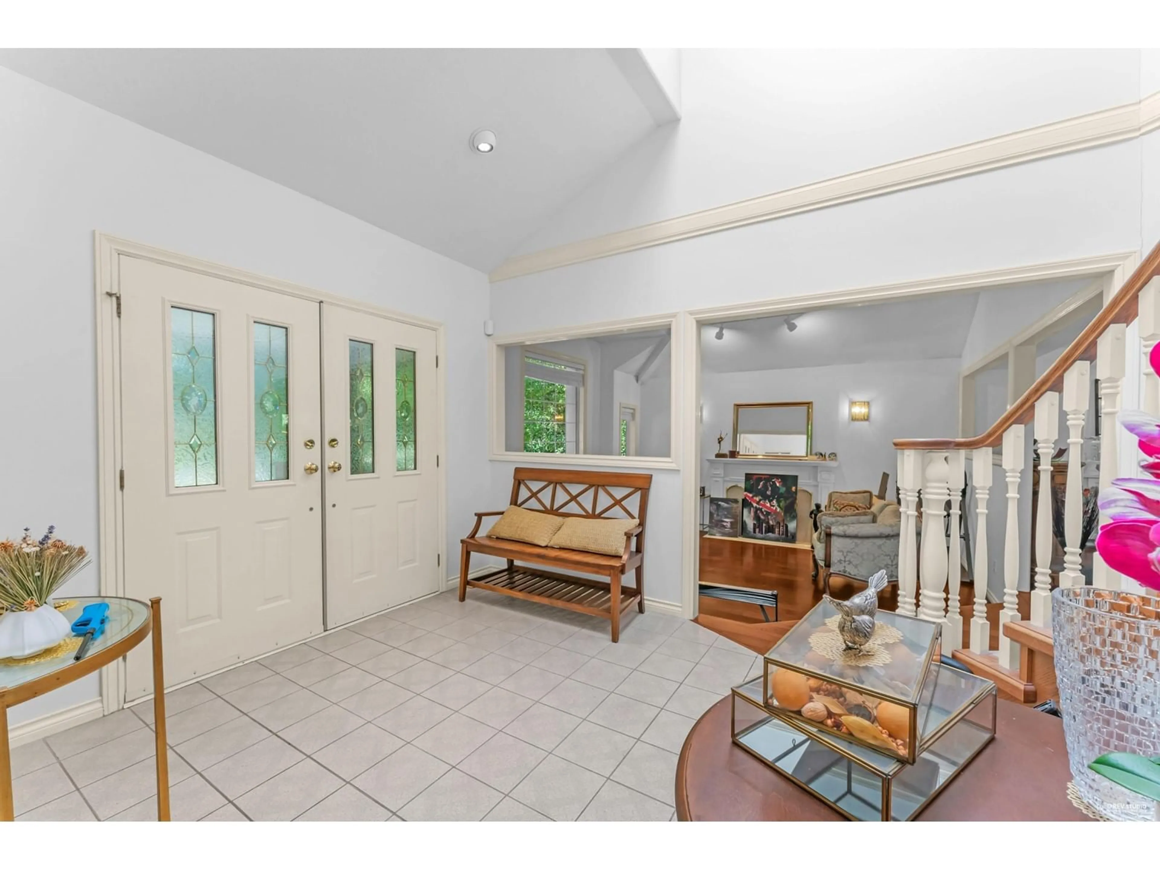Indoor foyer for 2930 145A, Surrey British Columbia V4P1P7