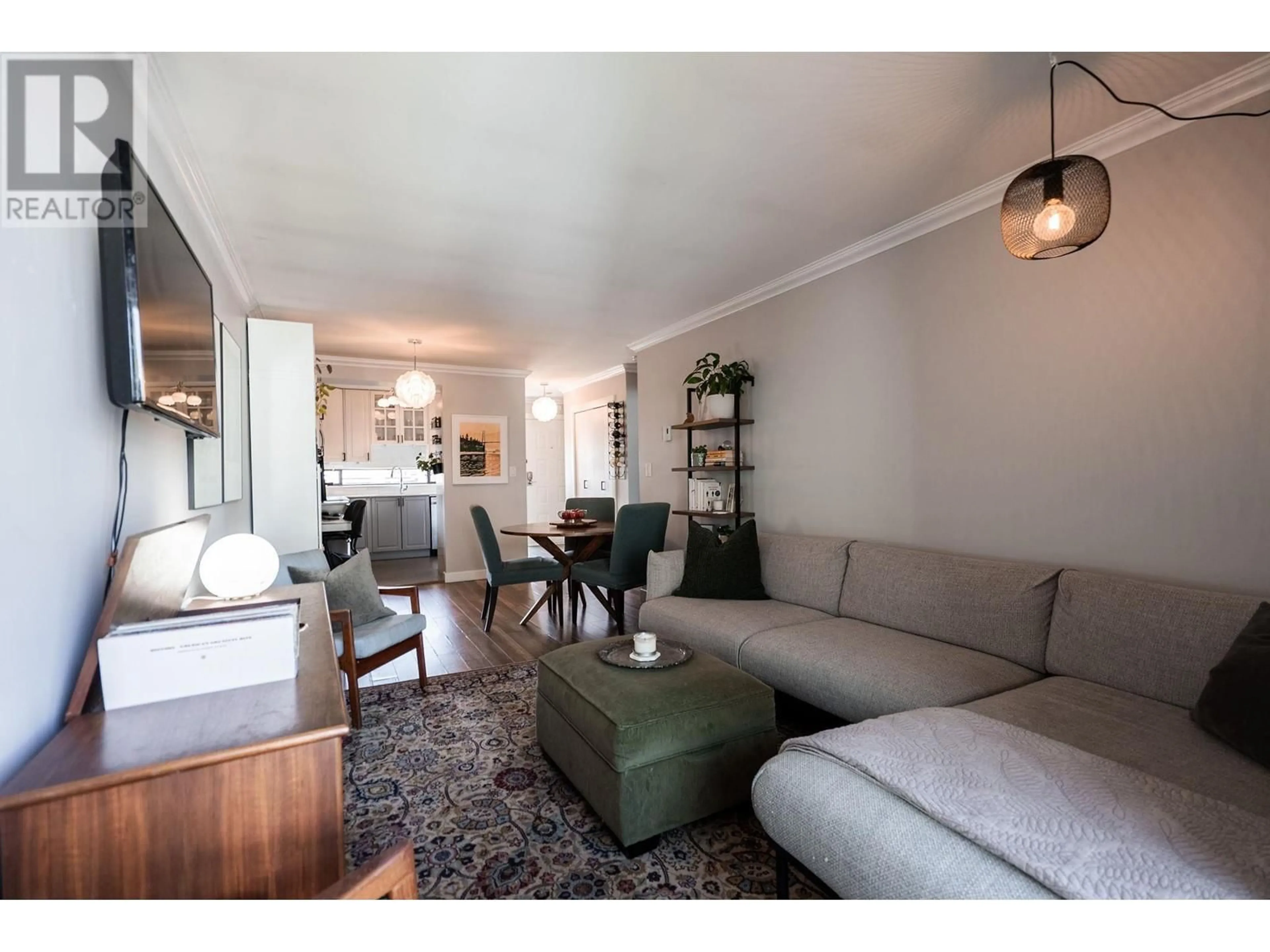 Living room with furniture, unknown for 312 - 140 4TH STREET, North Vancouver British Columbia V7L4R1
