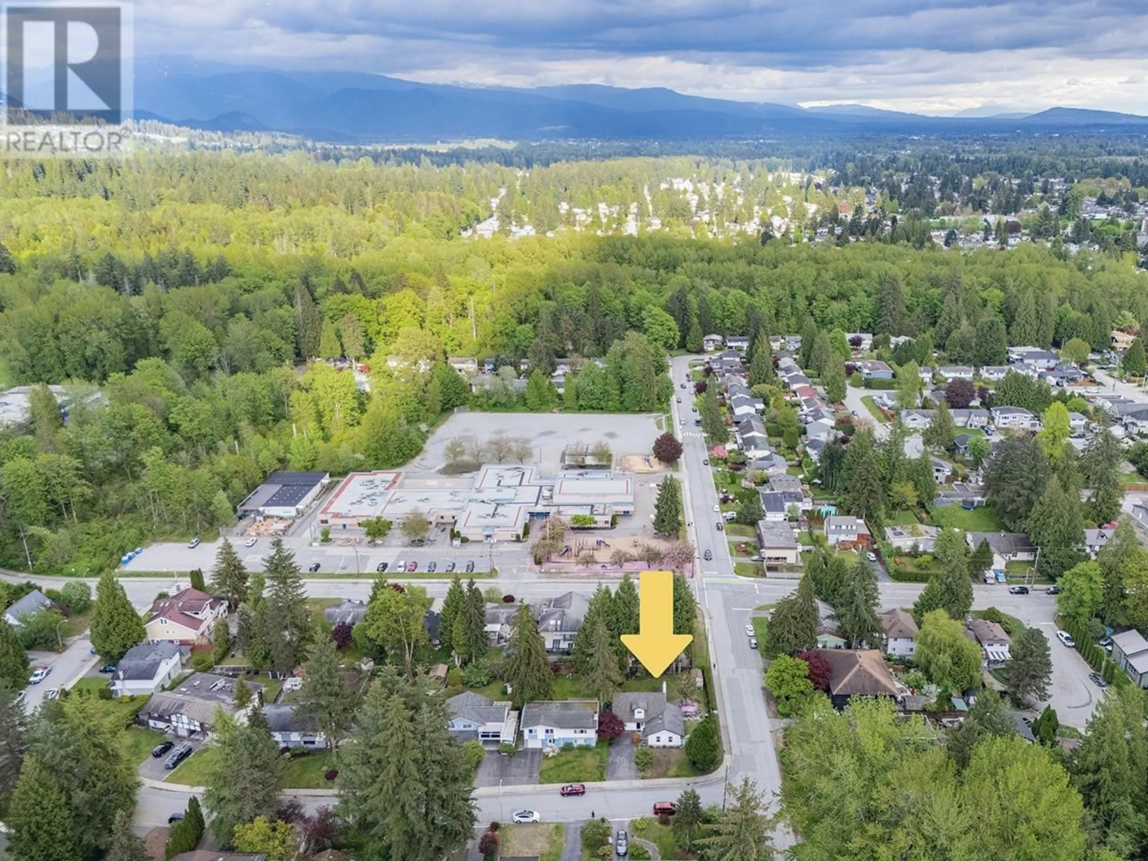 A pic from outside/outdoor area/front of a property/back of a property/a pic from drone, mountain view for 3604 MCRAE CRESCENT, Port Coquitlam British Columbia V3B4P1