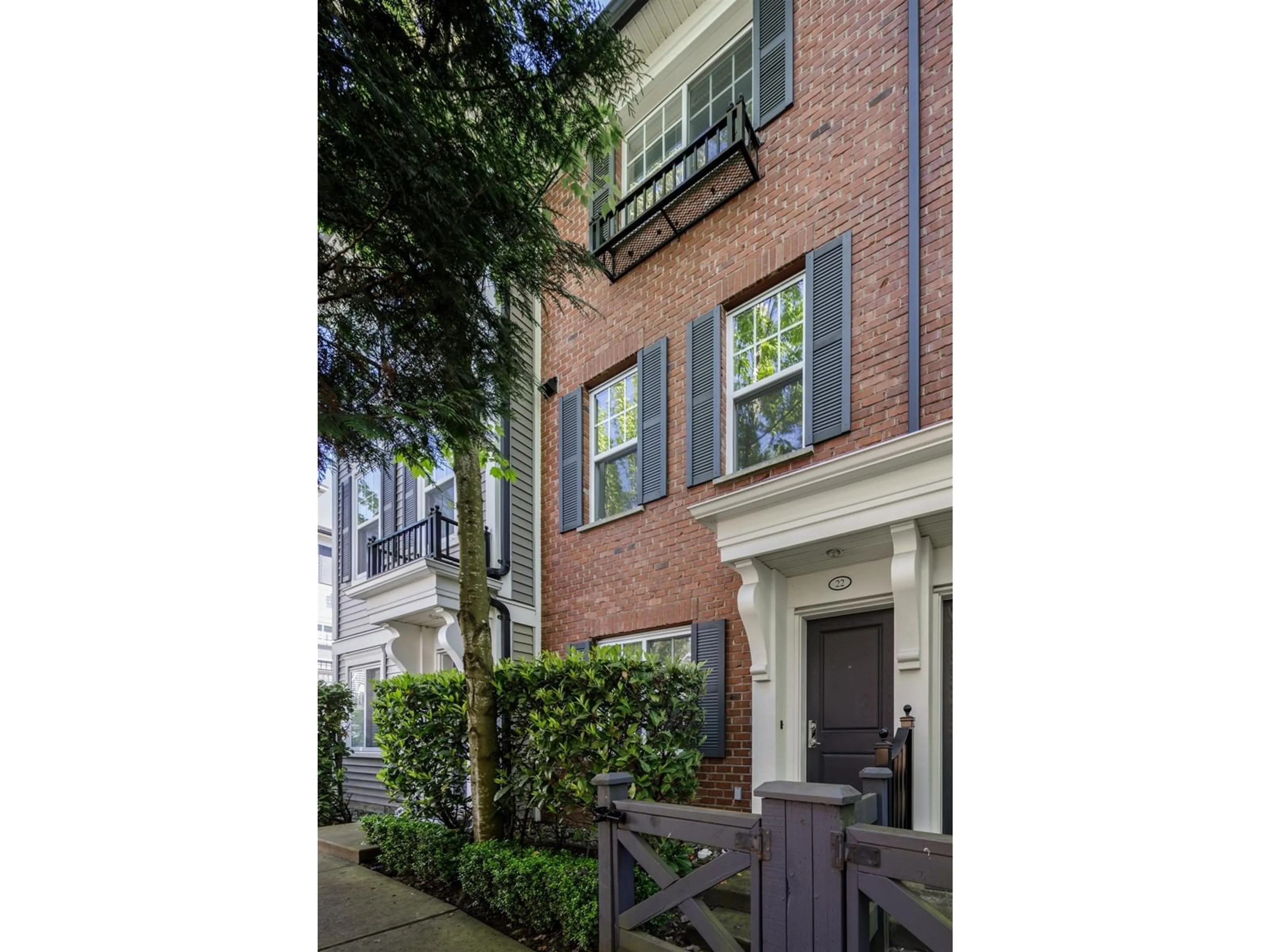 Home with brick exterior material, street for 22 - 7238 189, Surrey British Columbia V4N5Y8