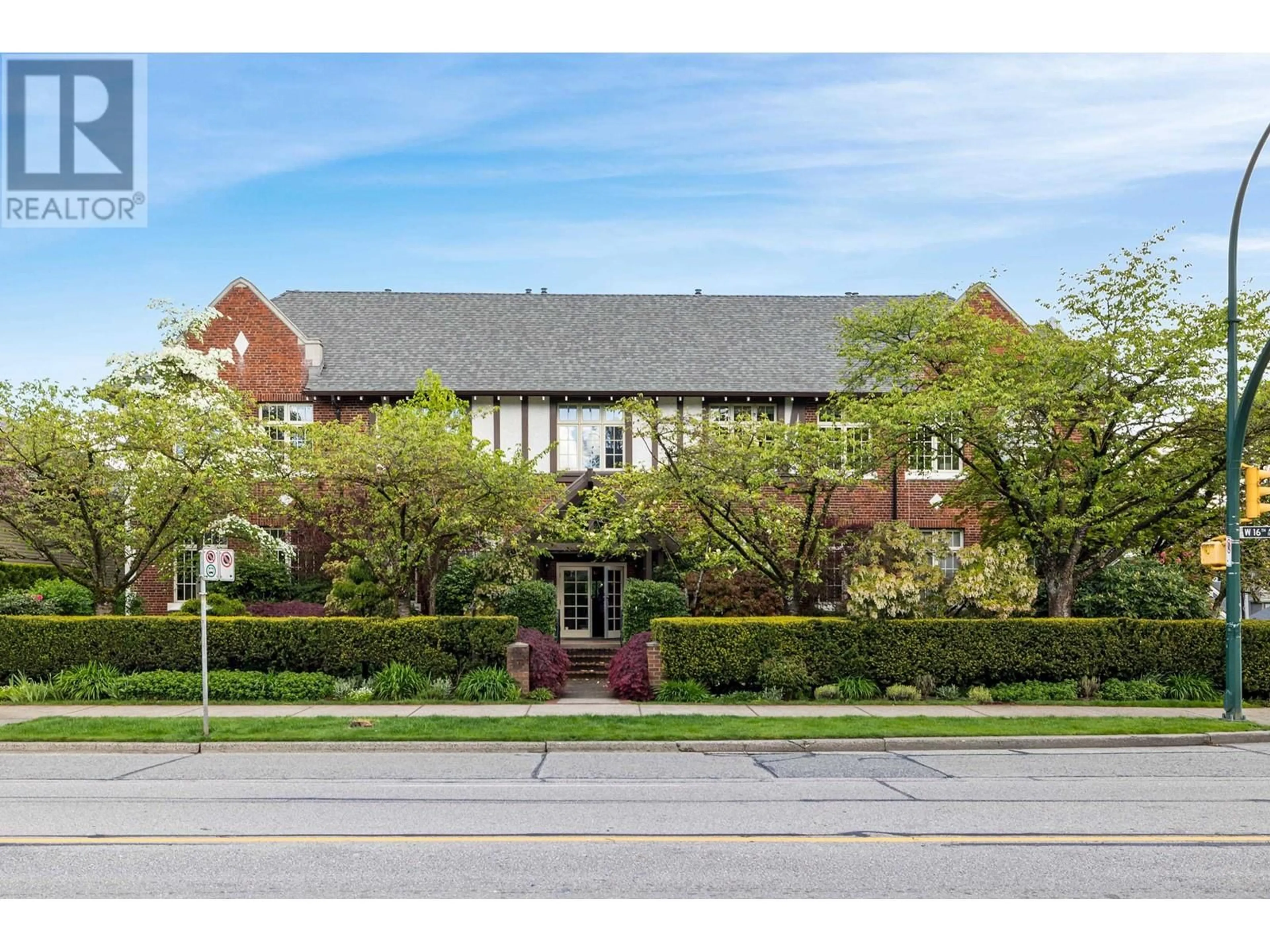 Home with brick exterior material, street for 208 - 1811 16TH AVENUE, Vancouver British Columbia V6J2M3