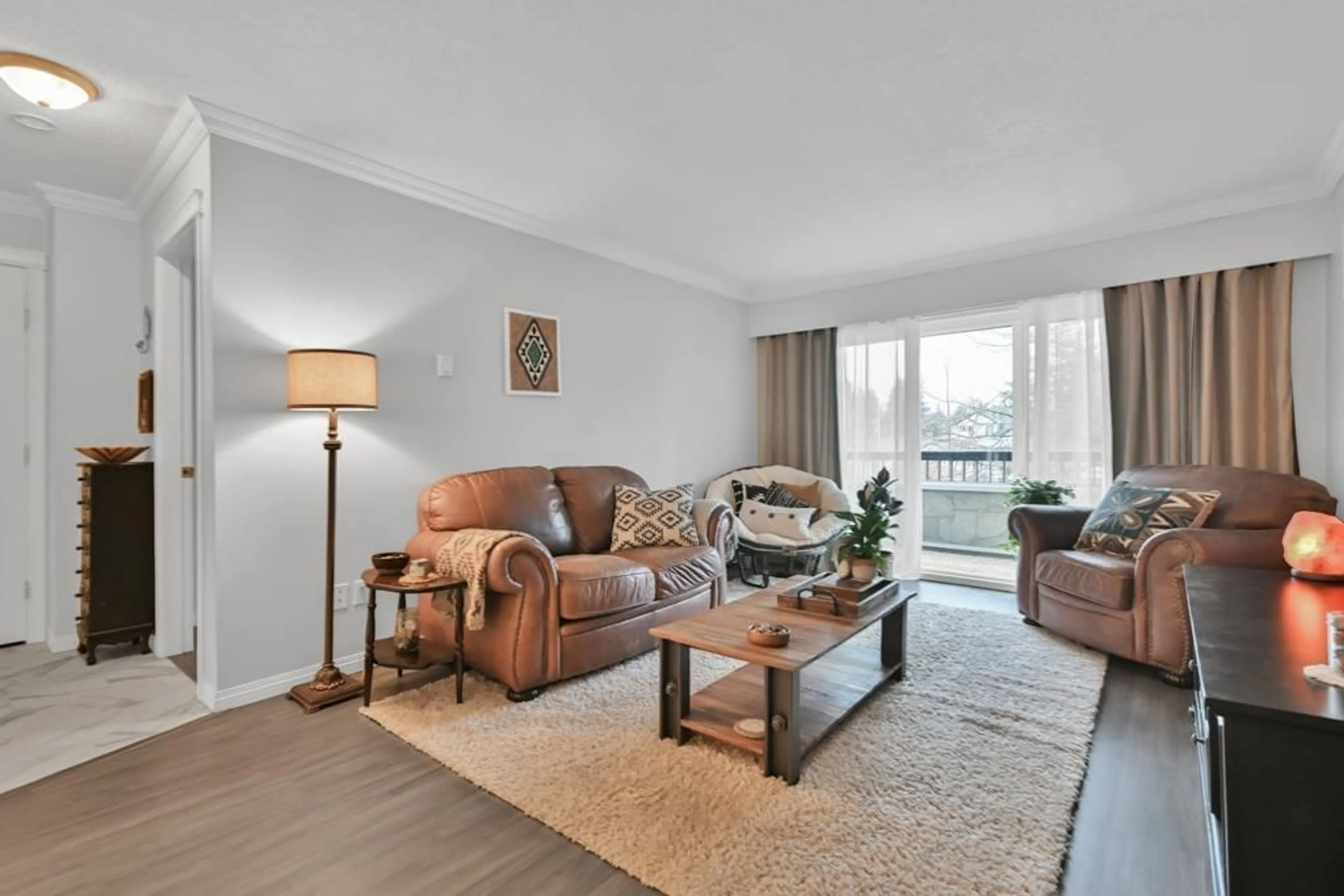 Living room with furniture, unknown for 215 - 2211 CLEARBROOK, Abbotsford British Columbia V2T2X4
