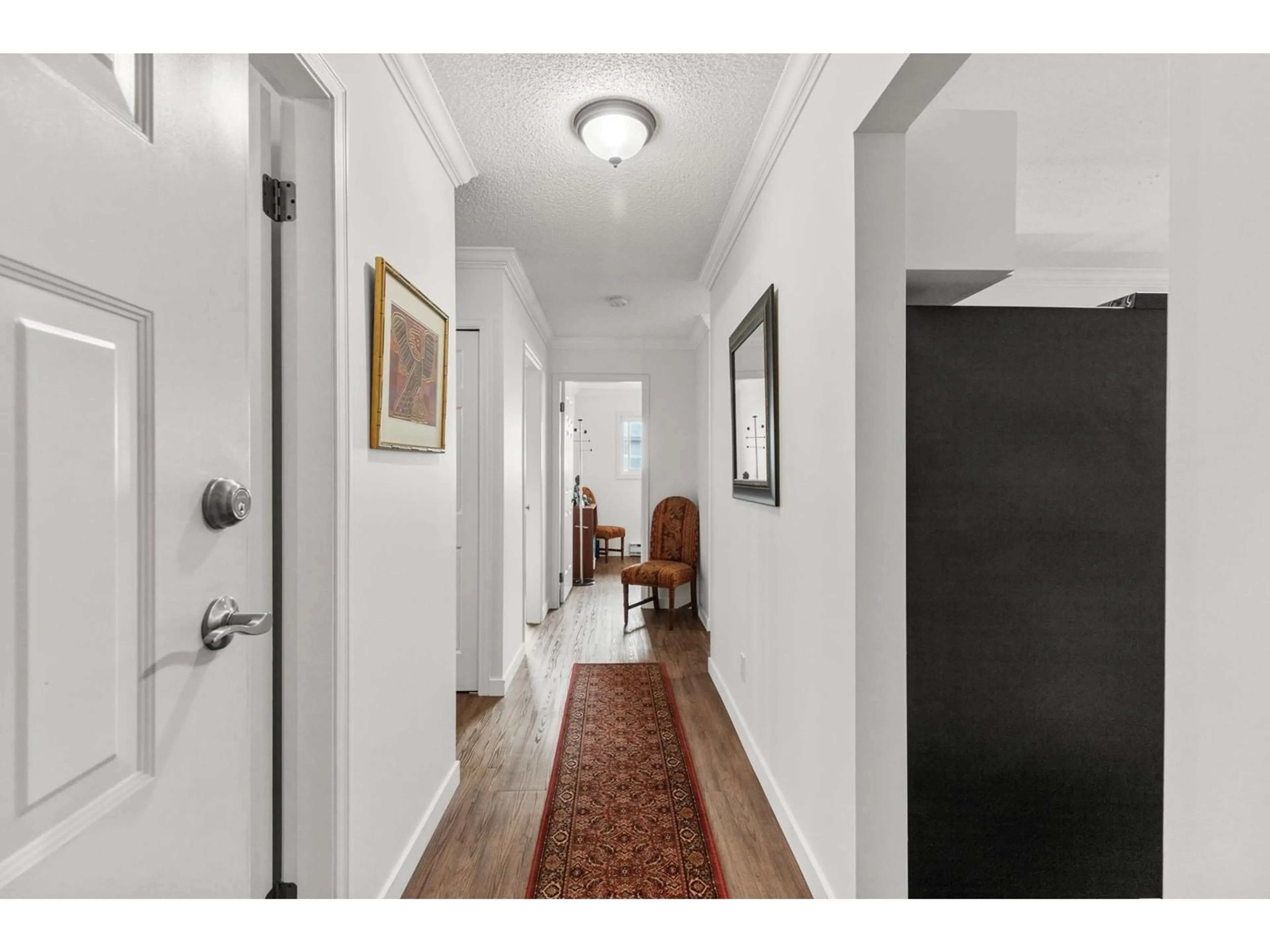 Indoor entryway for 303 - 32910 AMICUS, Abbotsford British Columbia V2S6G9
