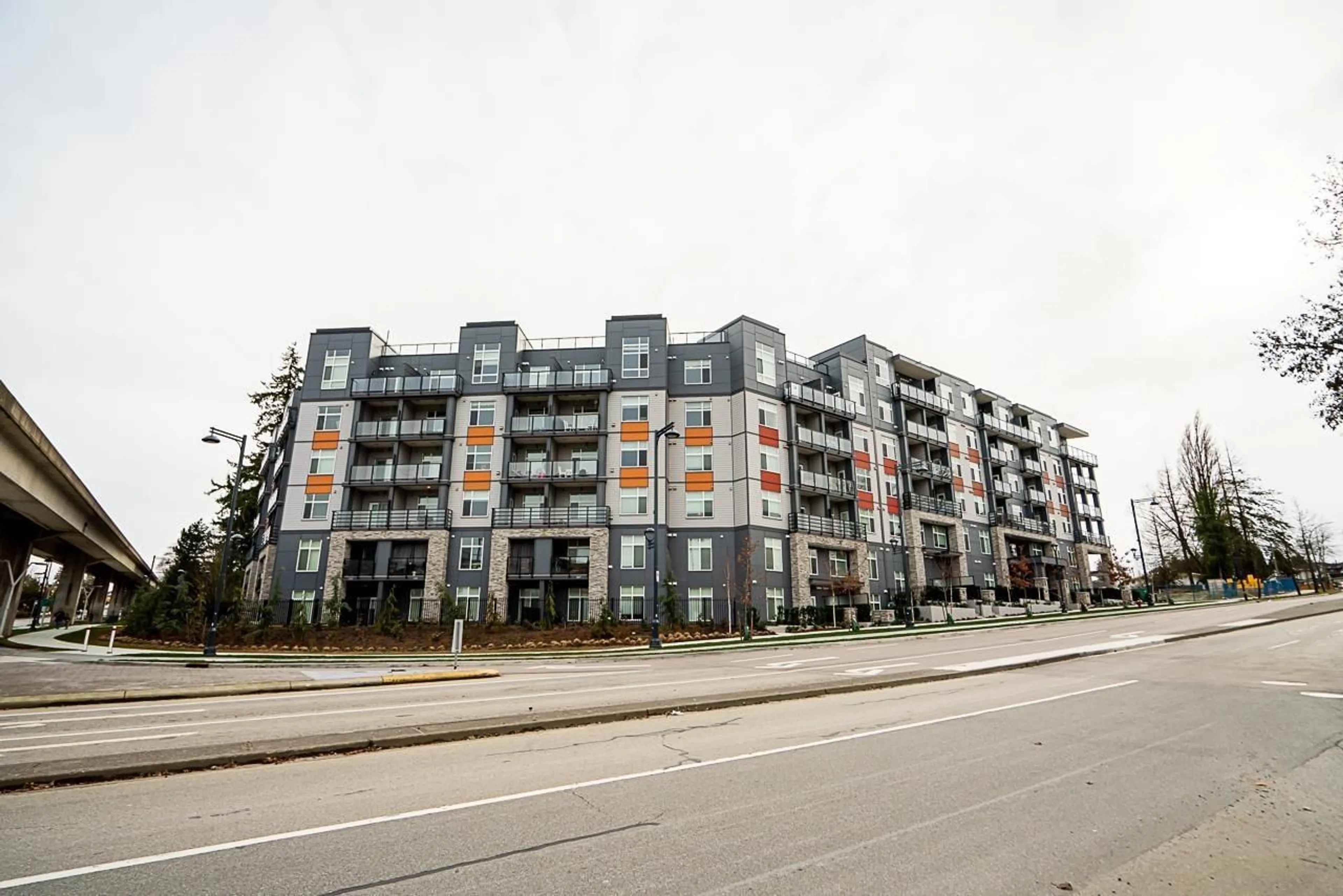 Unknown for 408 - 11077 RAVINE, Surrey British Columbia V3T3X5