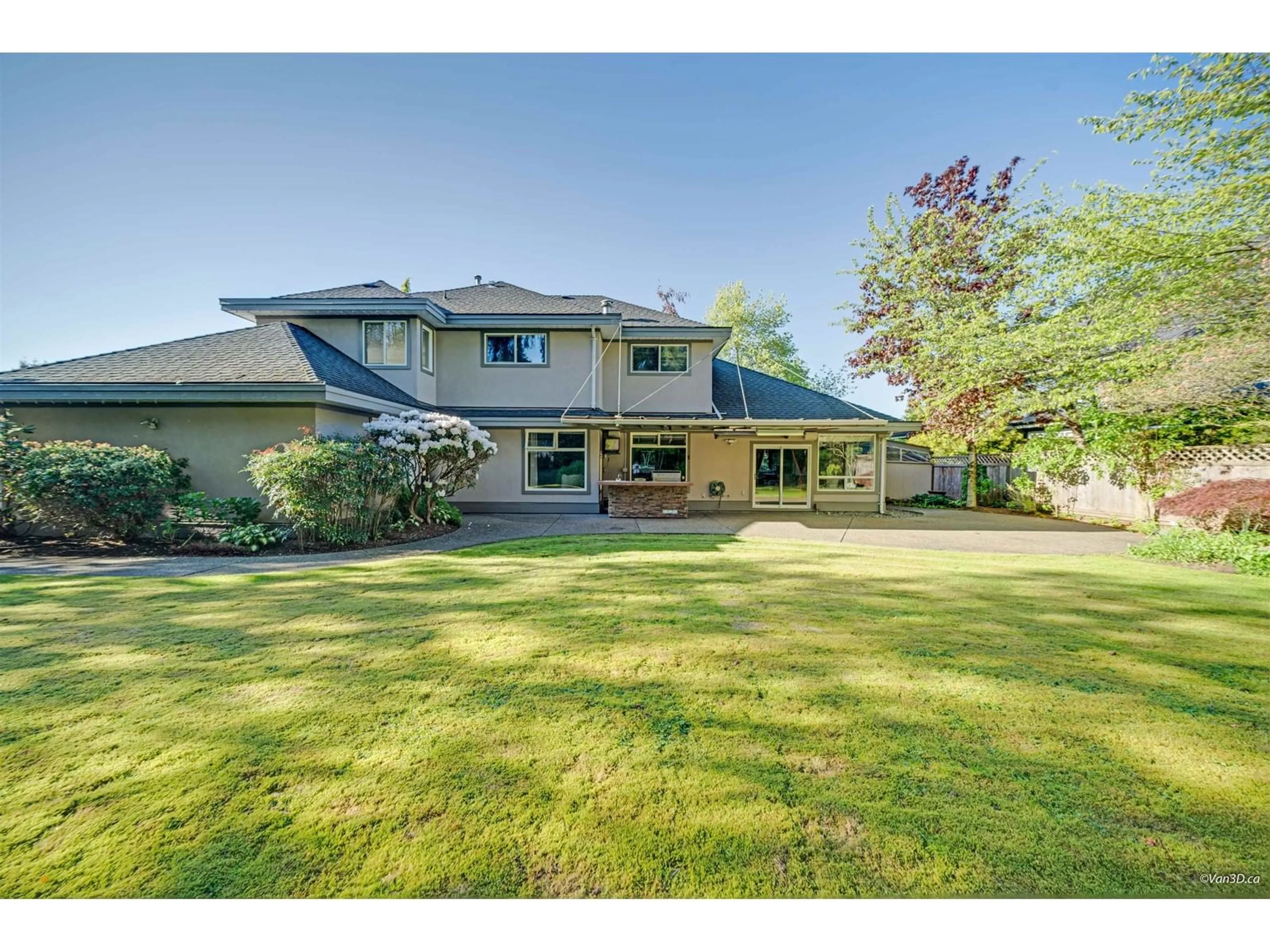 A pic from outside/outdoor area/front of a property/back of a property/a pic from drone, unknown for 14088 29A, Surrey British Columbia V4P2J8