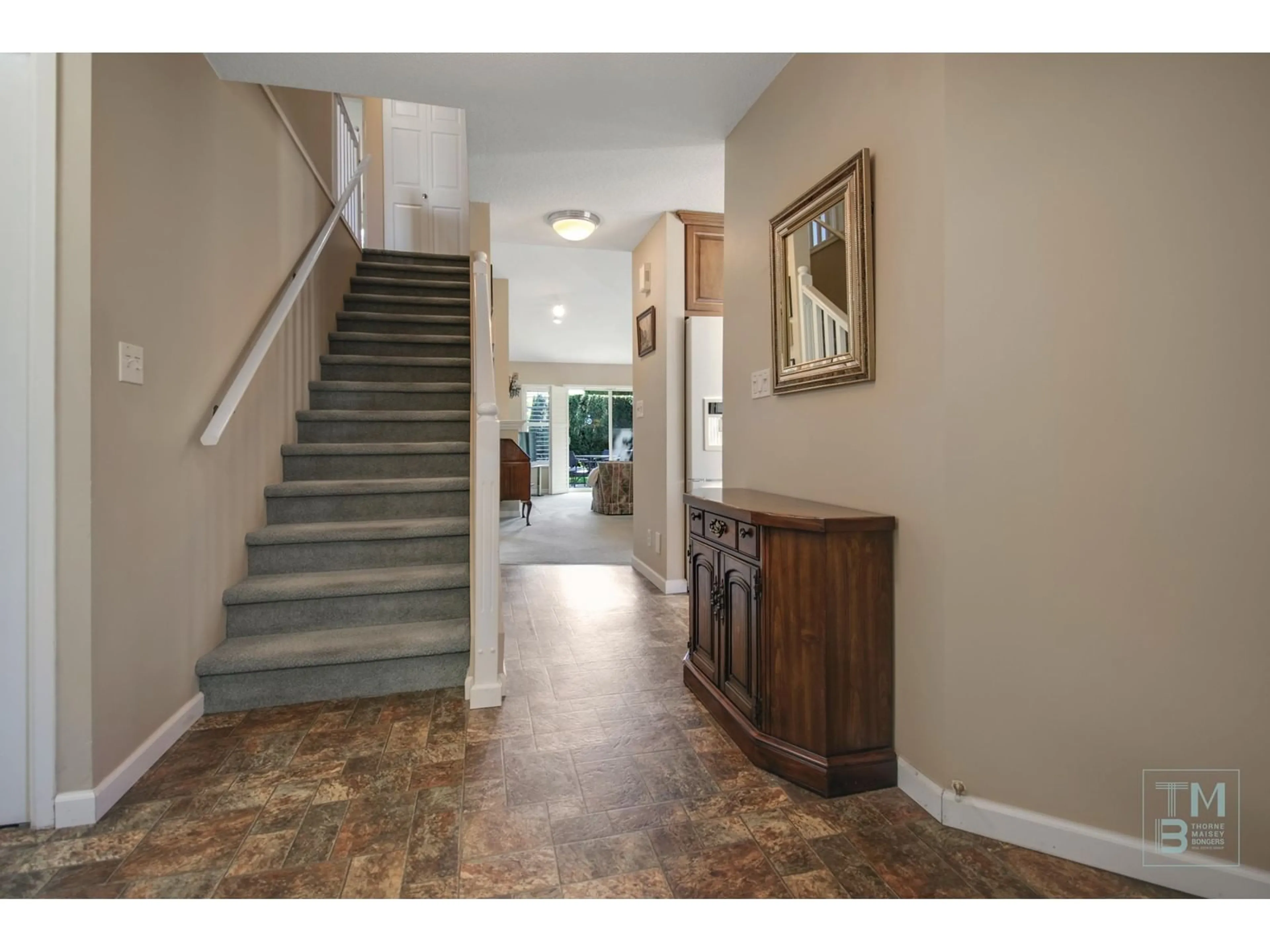 Indoor foyer for 12 - 21138 88TH, Langley British Columbia V1M2G7