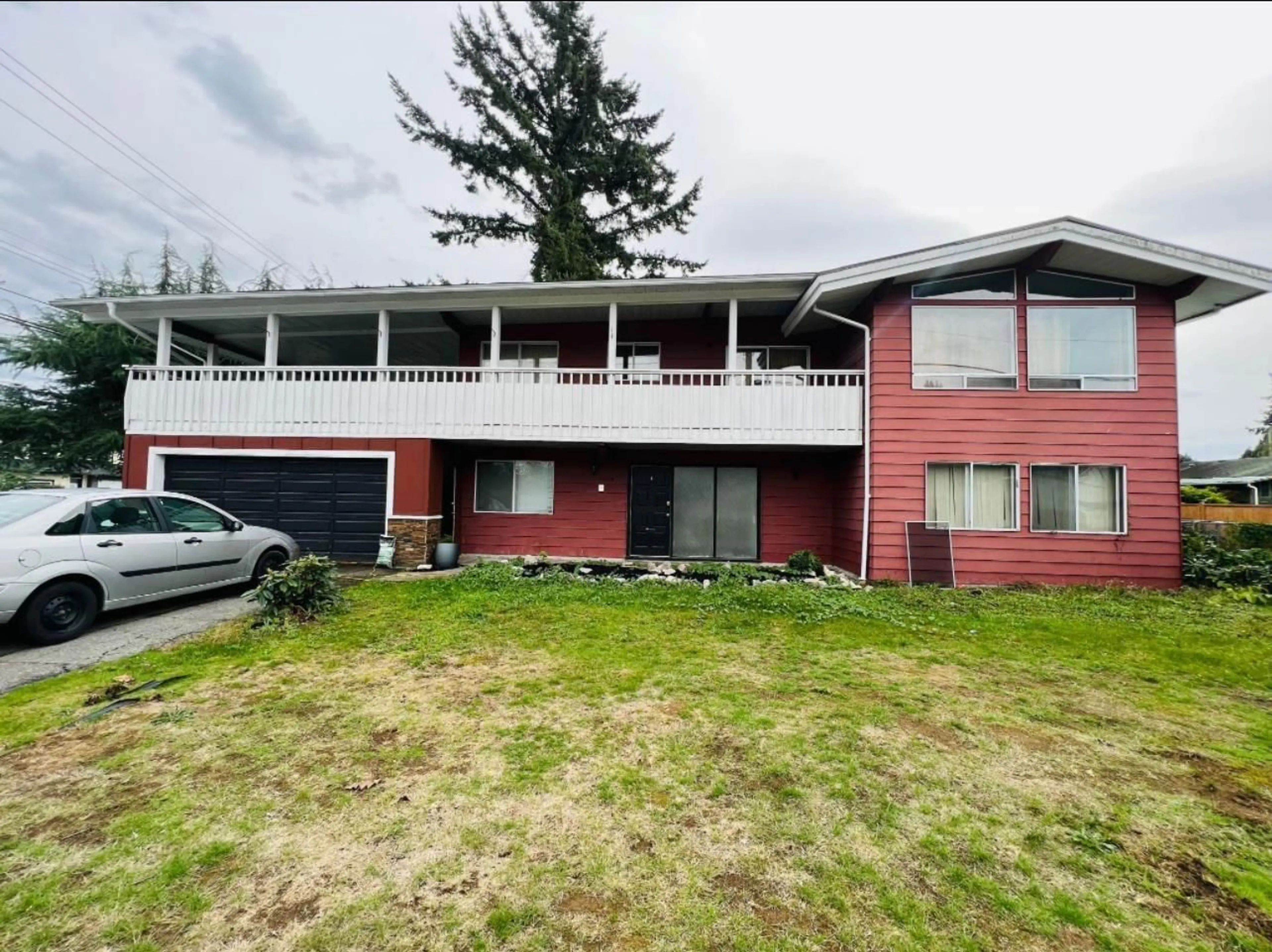 A pic from outside/outdoor area/front of a property/back of a property/a pic from drone, unknown for 31988 ORIOLE, Mission British Columbia V2V1Y6