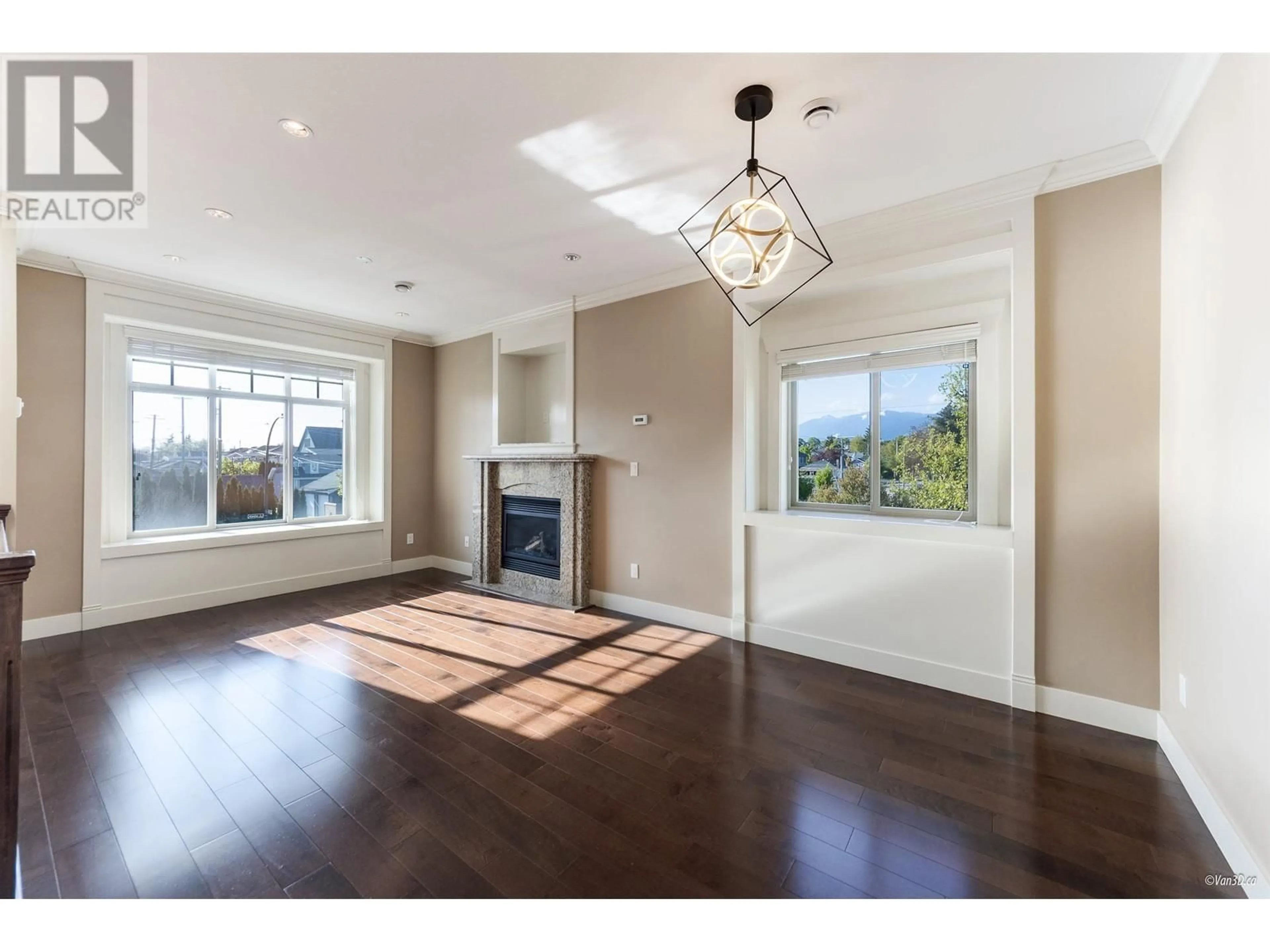 Unknown for 1102 KASLO STREET, Vancouver British Columbia V5K3Z6