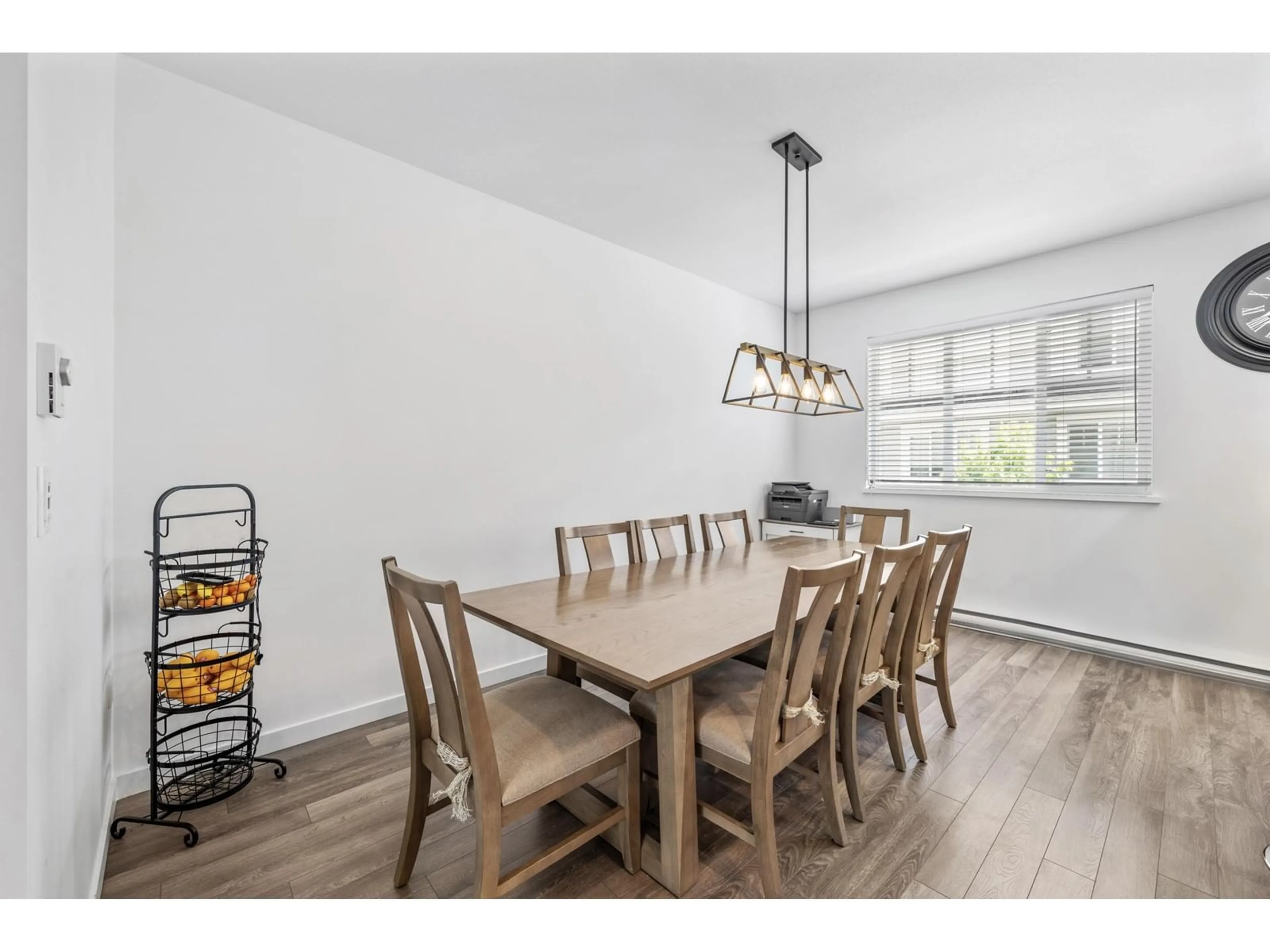 Dining room, wood/laminate floor for 35 - 15487 99A, Surrey British Columbia V3R0G9