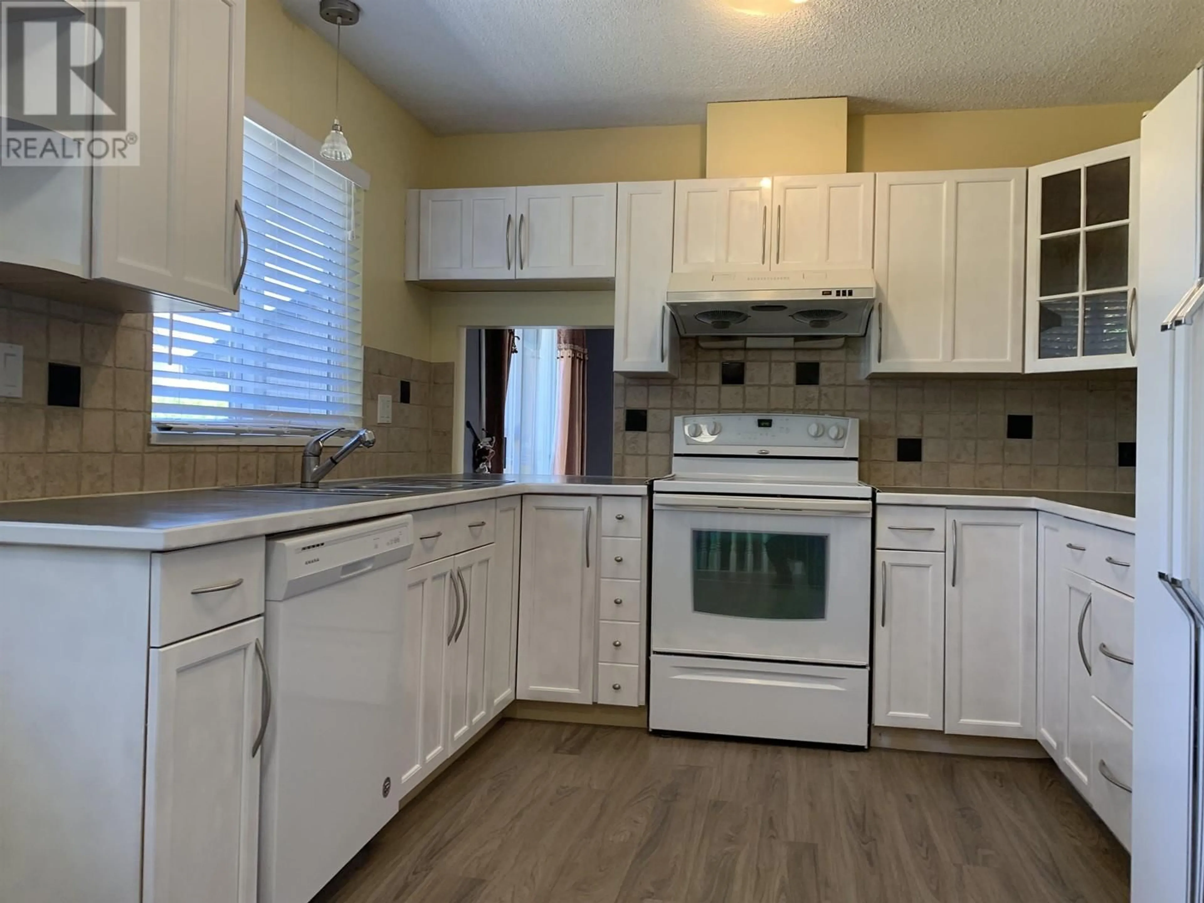 Standard kitchen, unknown for 10260 BAMBERTON DRIVE, Richmond British Columbia V7A1K3