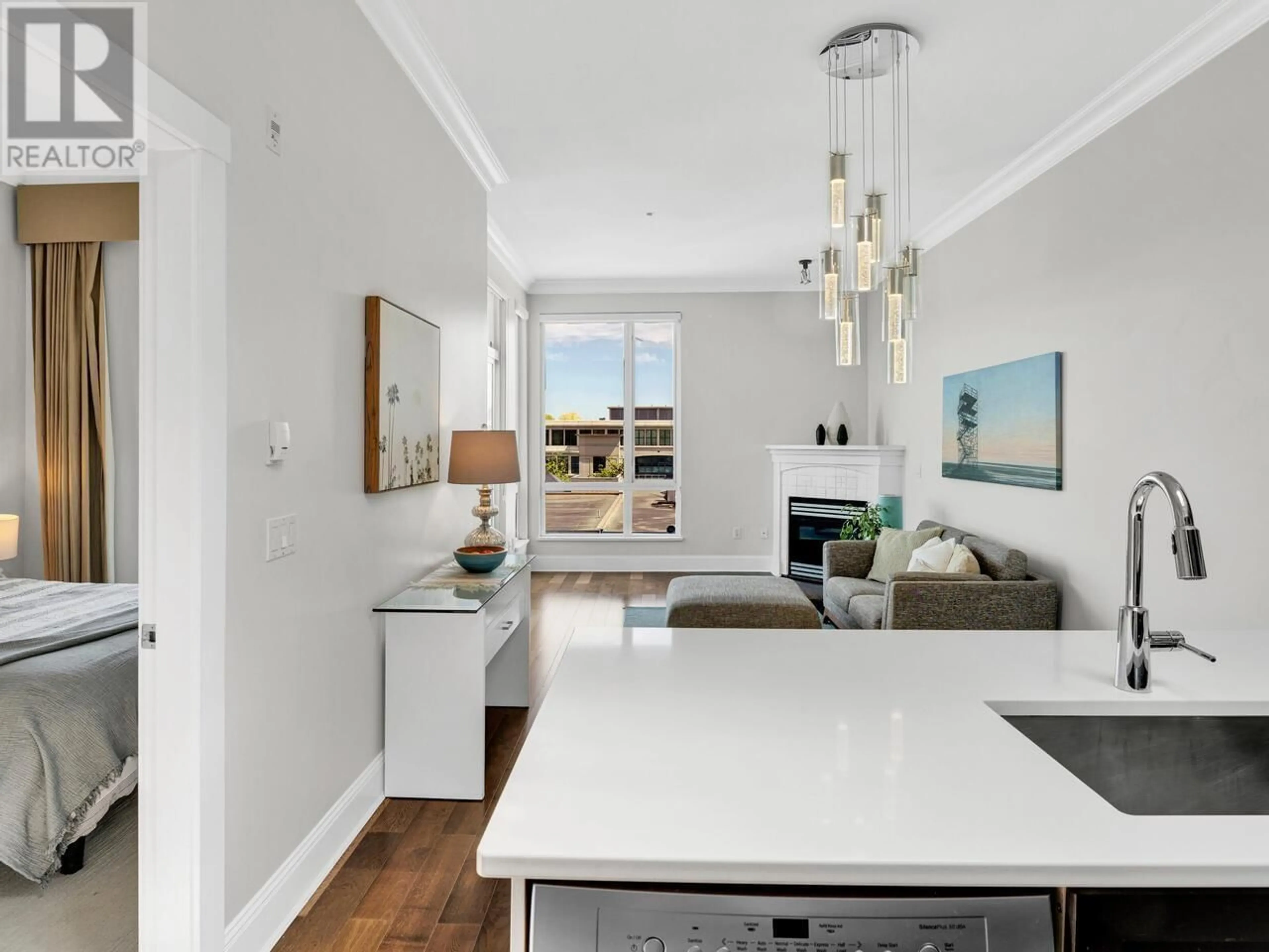 Open concept kitchen, unknown for 406 - 1858 5TH AVENUE, Vancouver British Columbia V6J1P3