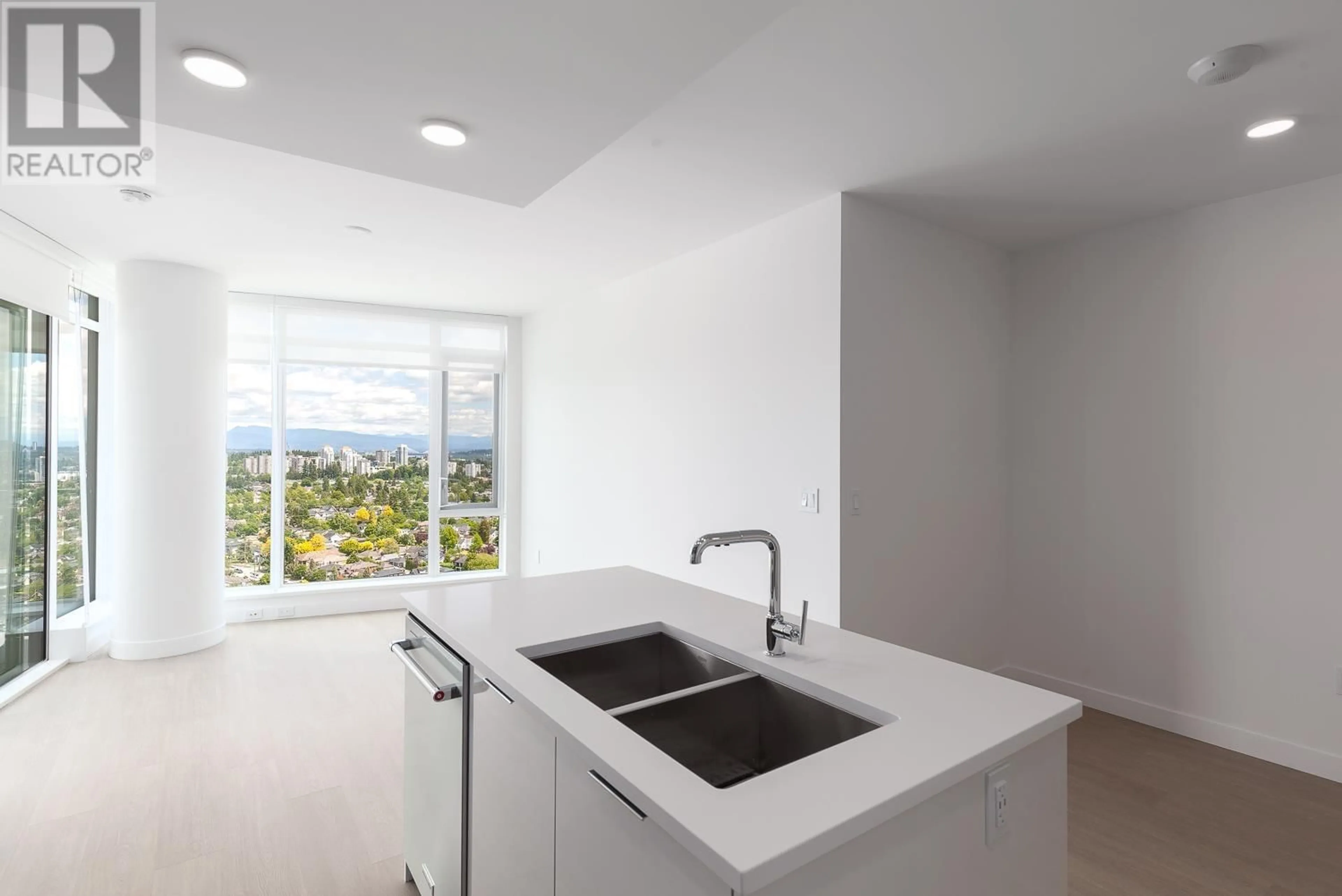 Unknown for 2507 - 7769 PARK CRESCENT, Burnaby British Columbia V3N0J7