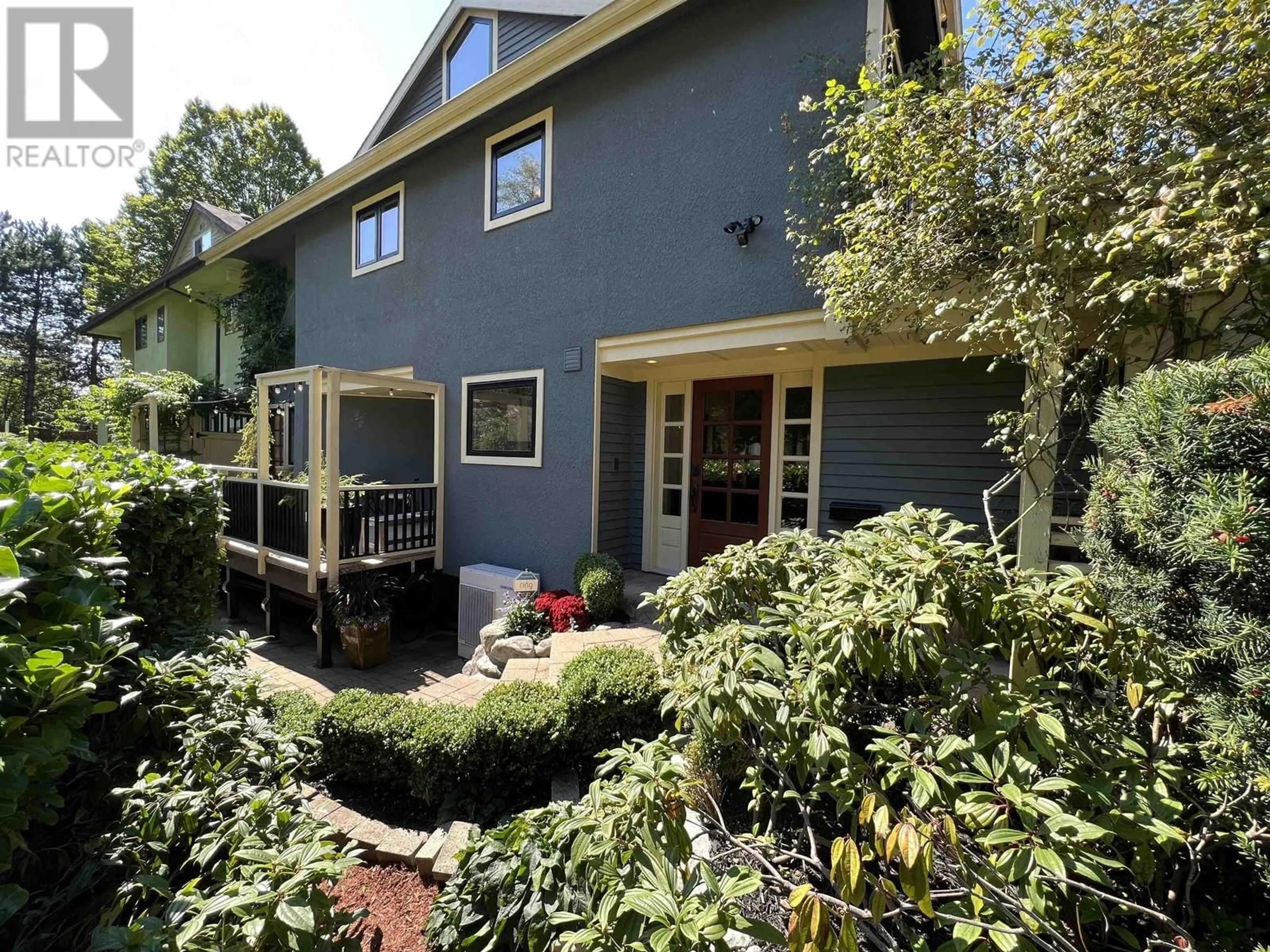 Patio, street for 777 PRIOR STREET, Vancouver British Columbia V6A2G8