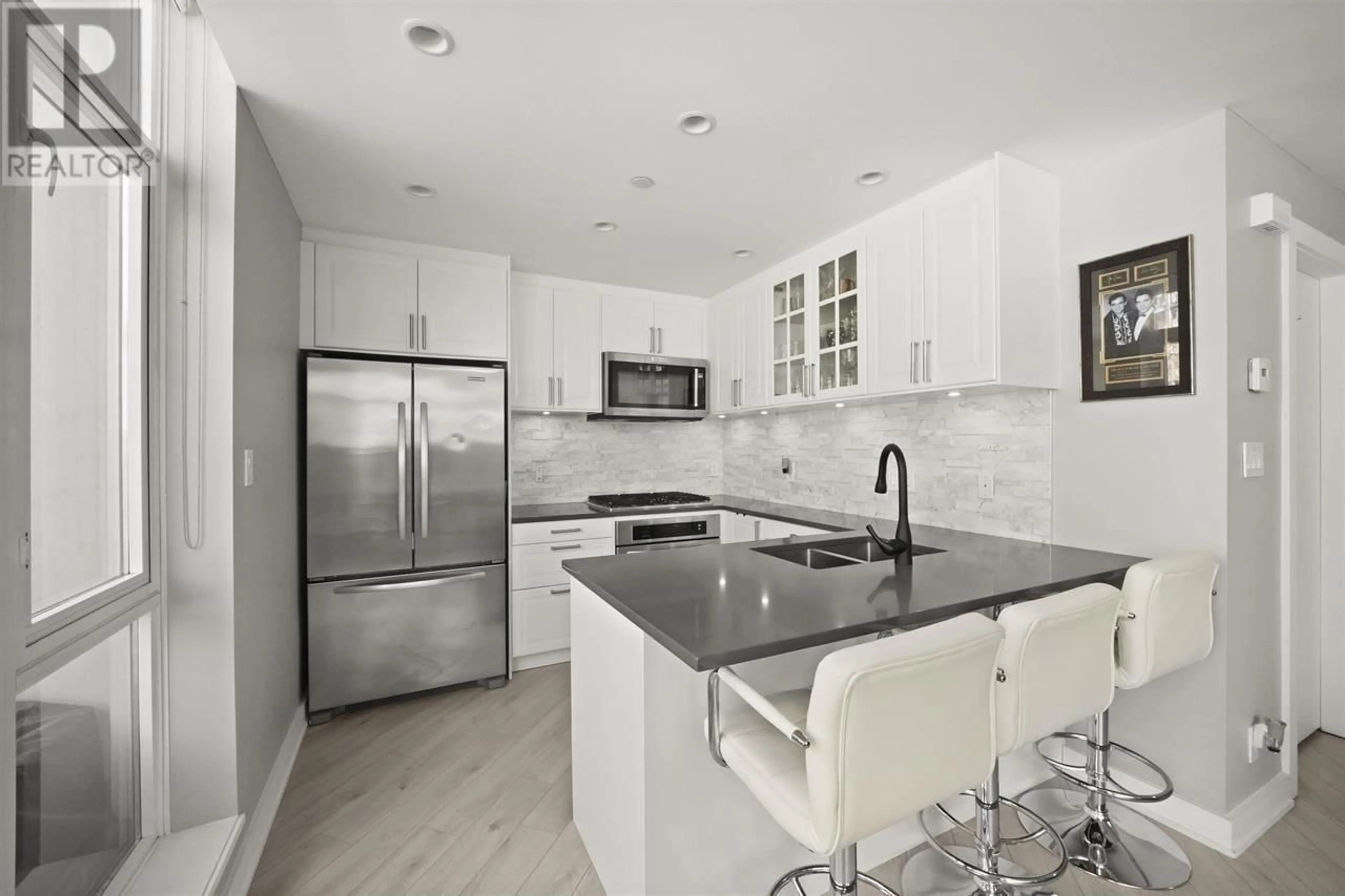 Open concept kitchen, ceramic/tile floor for 1378 SEYMOUR STREET, Vancouver British Columbia V6B3P3