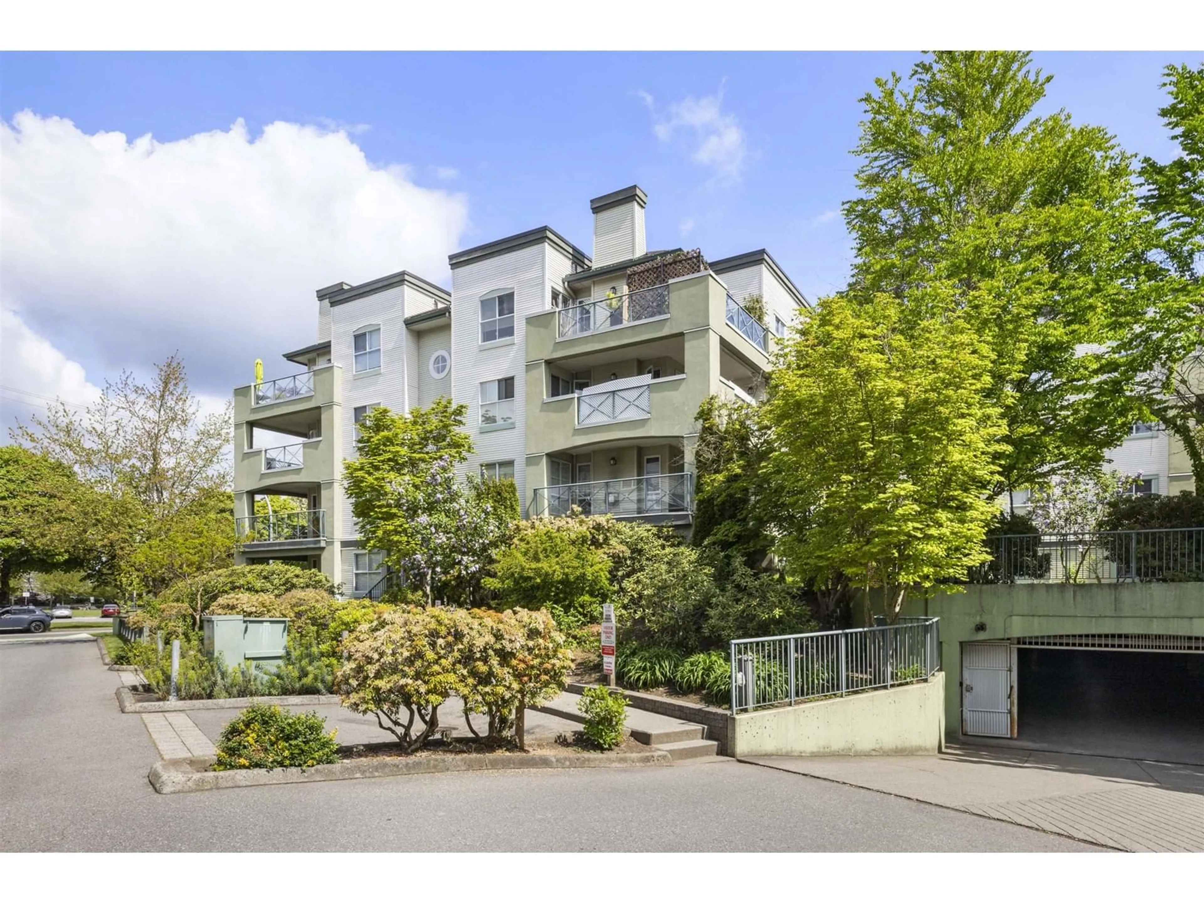 A pic from outside/outdoor area/front of a property/back of a property/a pic from drone, street for 108 - 20110 MICHAUD, Langley British Columbia V3A4B1