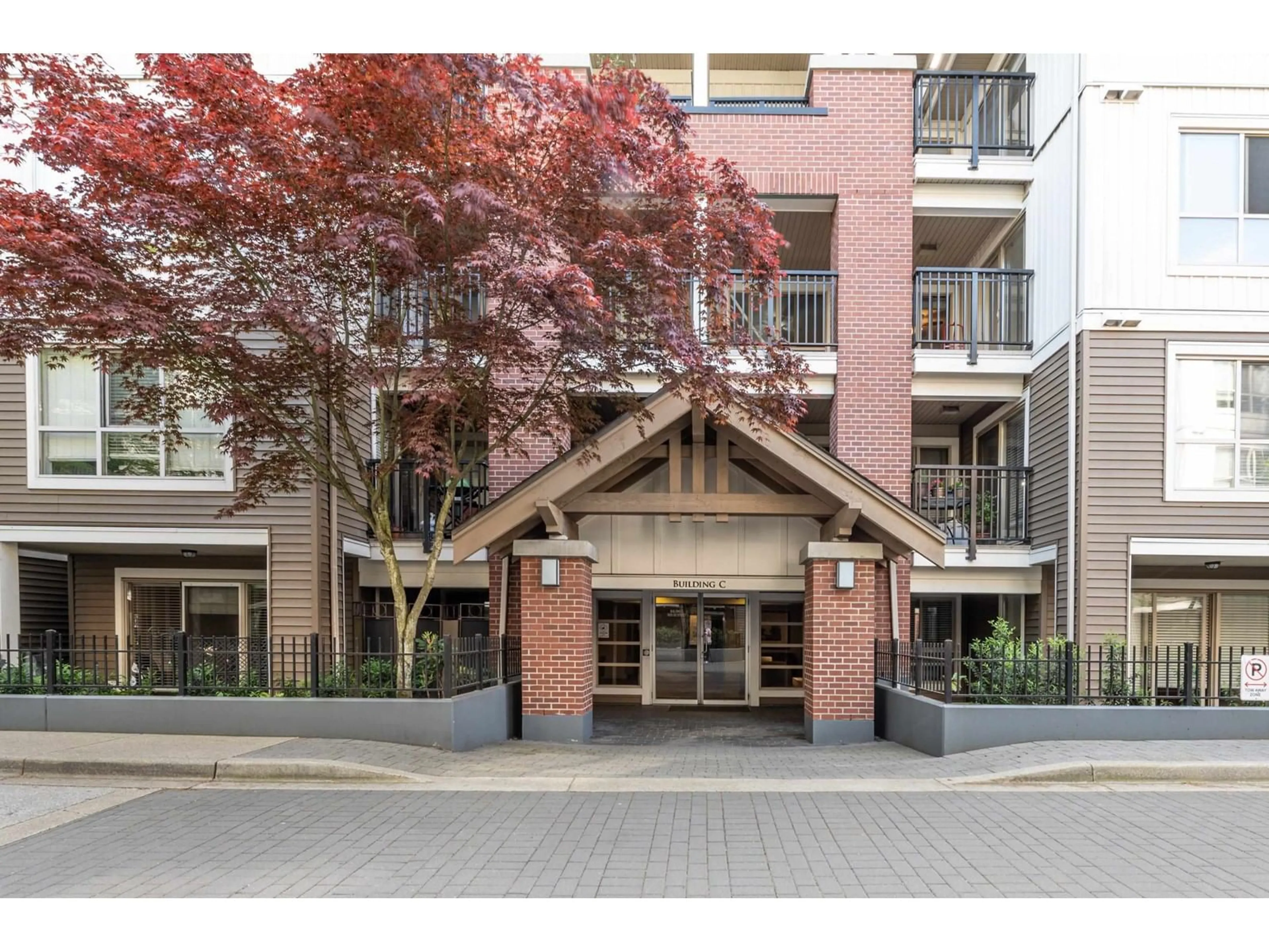 Indoor foyer for C104 - 8929 202, Langley British Columbia V1M0B4