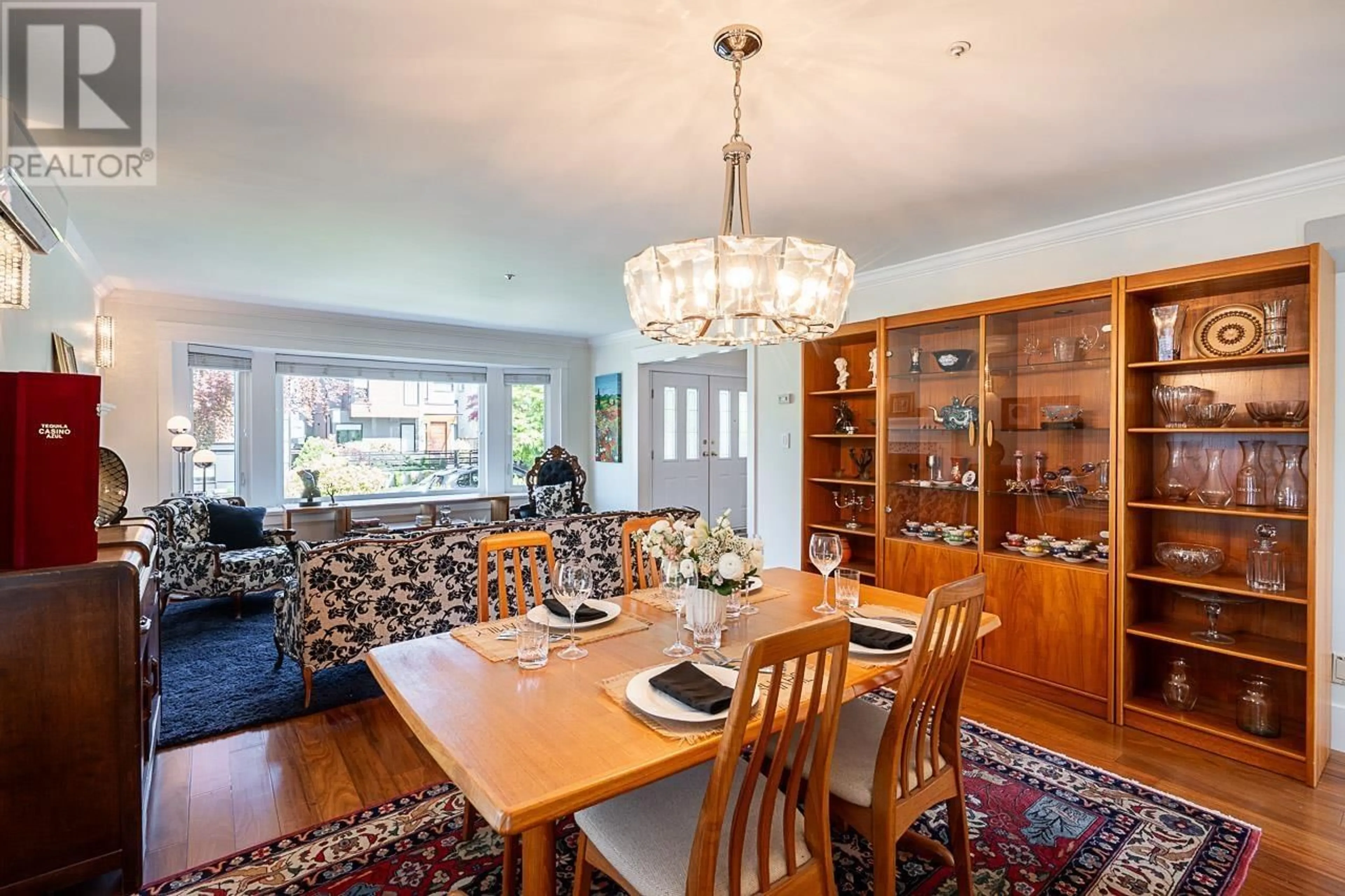 Dining room, unknown for 3456 TRIUMPH STREET, Vancouver British Columbia V5K1T8