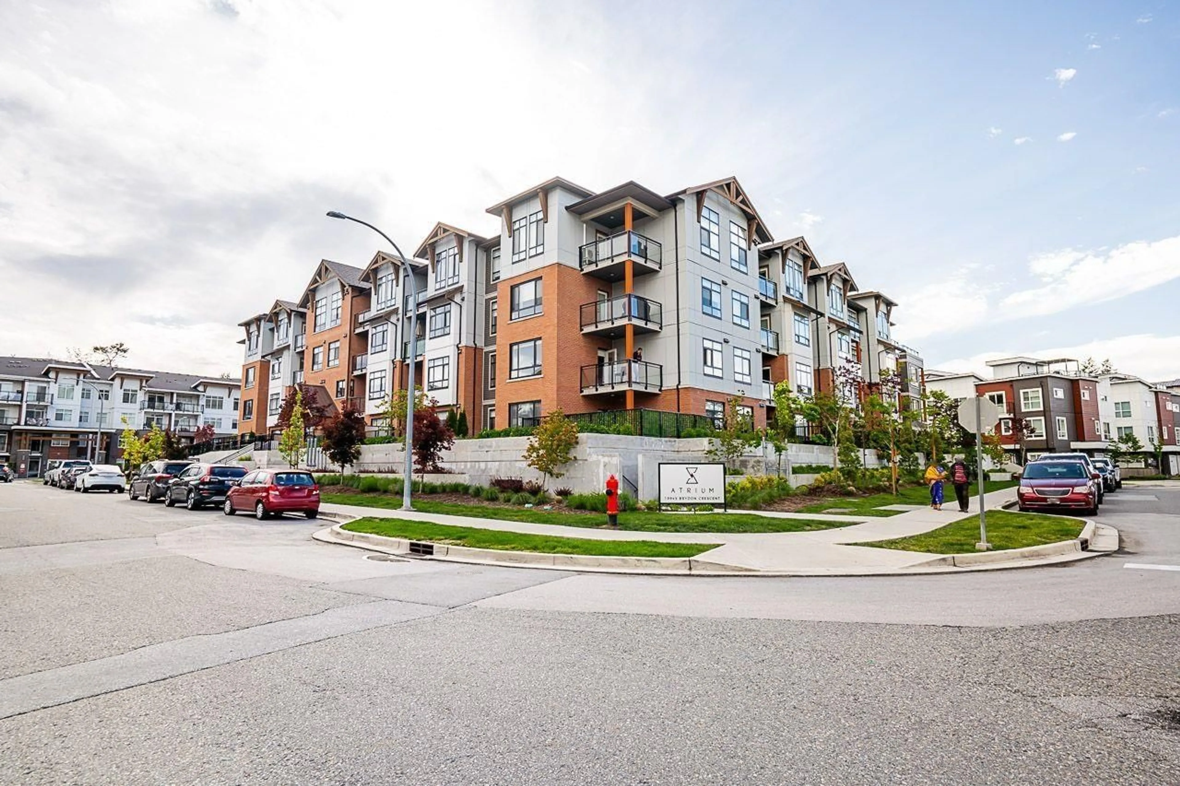 A pic from outside/outdoor area/front of a property/back of a property/a pic from drone, street for 217 - 19945 BRYDON, Langley British Columbia V3A0P4
