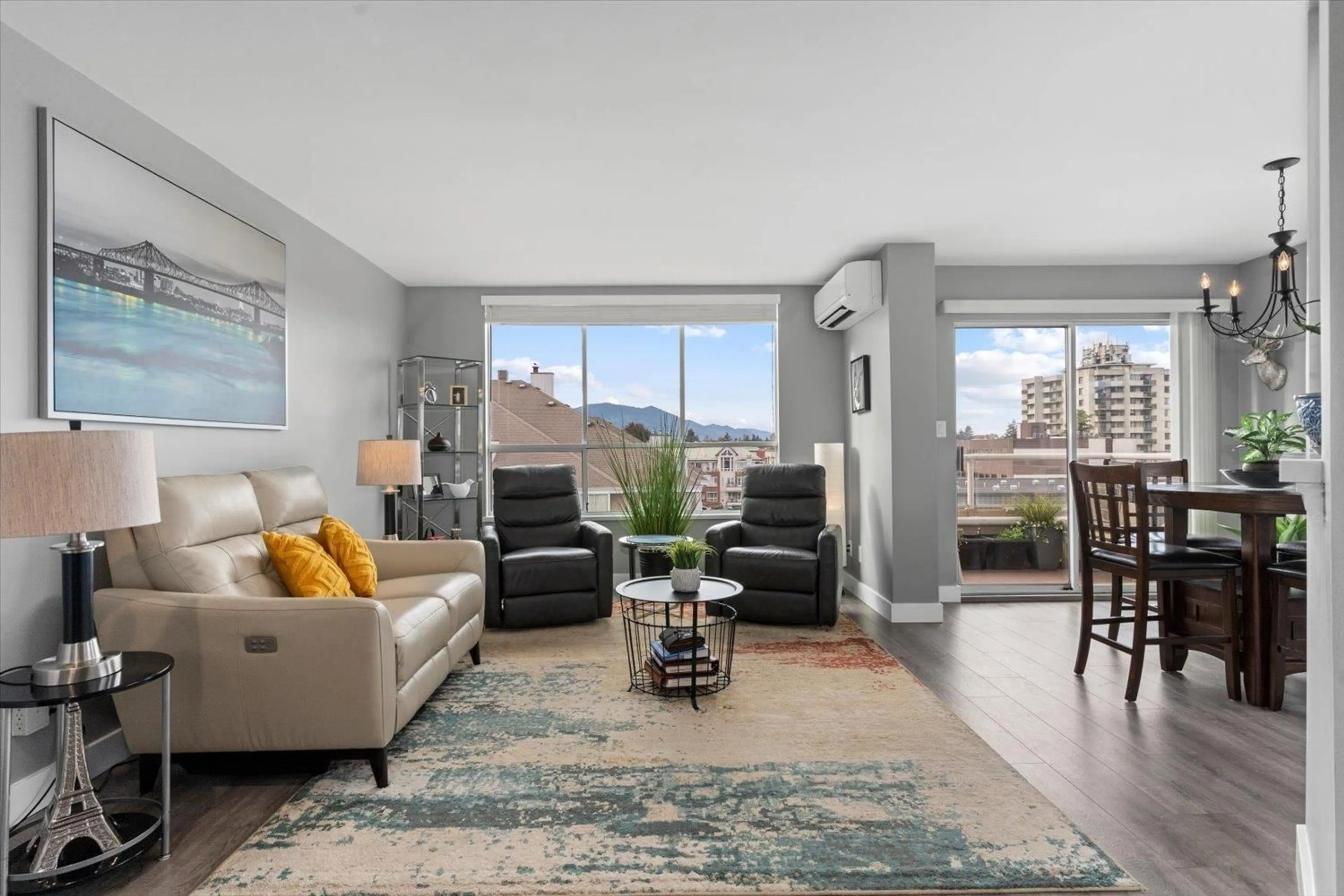 Living room with furniture, unknown for 504 - 45765 SPADINA AVENUE, Chilliwack British Columbia V2P1T5